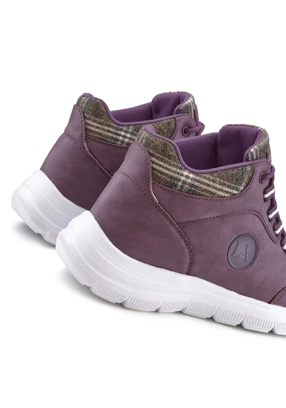 Sneaker