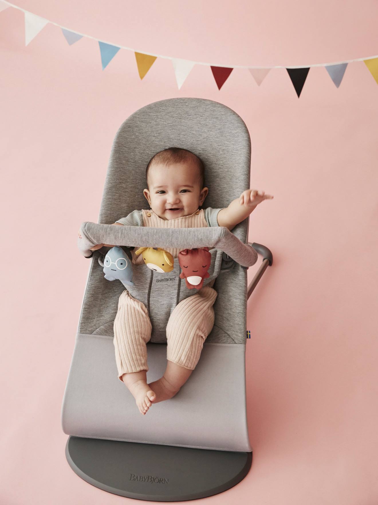 Arche de jeux pour transat BabyBjörn amis doux