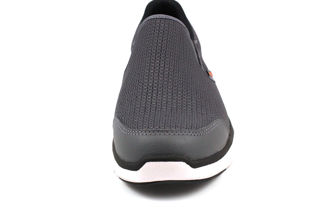 SKECHERS Komfort Slipper grau