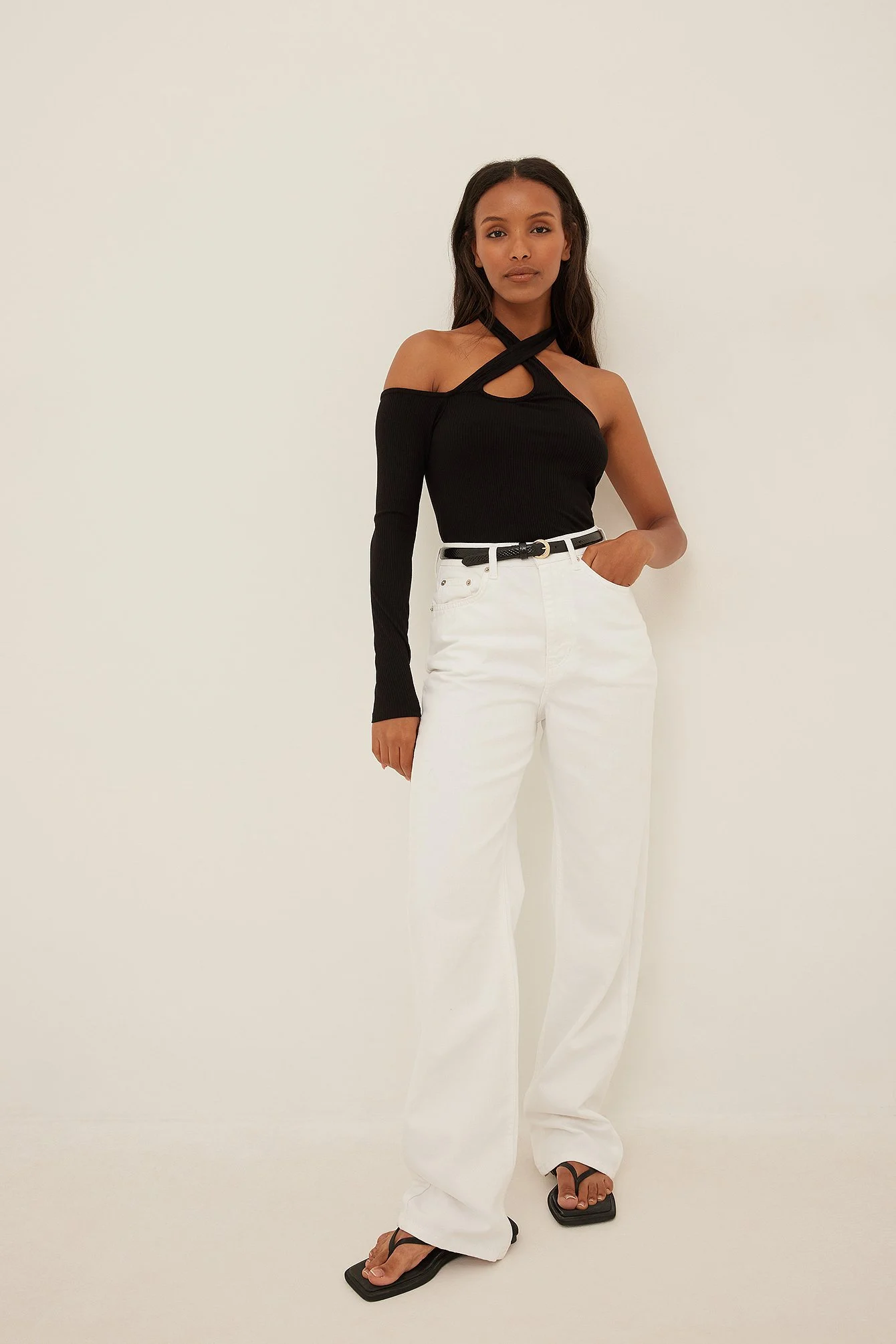 Asymmetrisch cut out Rippen-Top