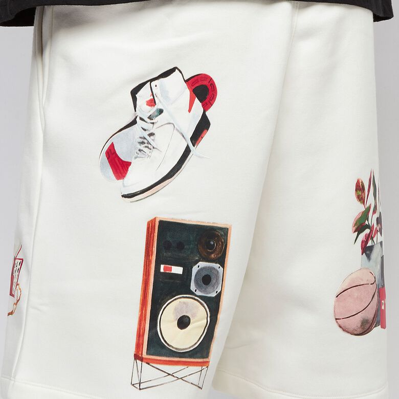 NIKE Flight Artist Fleece Shorts sail/black/university red