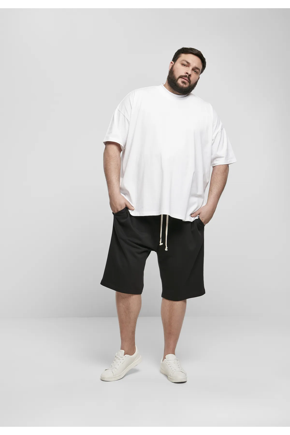 Urban Classics  Herren Sweatshorts mit tiefem Schritt