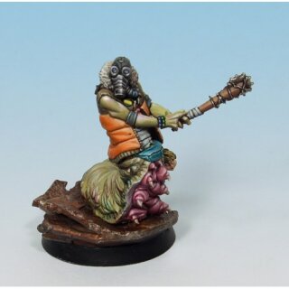 Mutard (mace and sure feet)