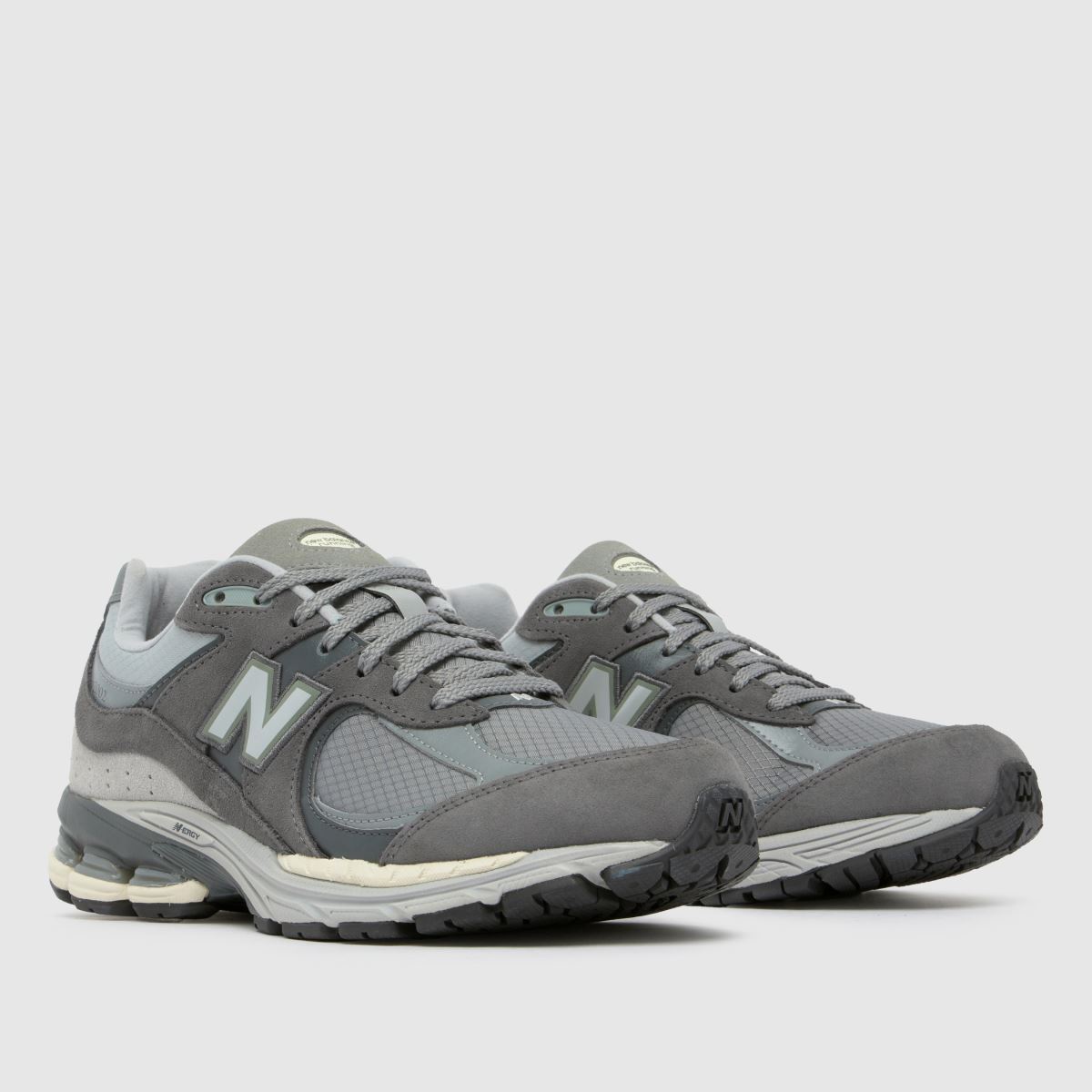 New Balance 2002r – Mörkgrå träningsskor