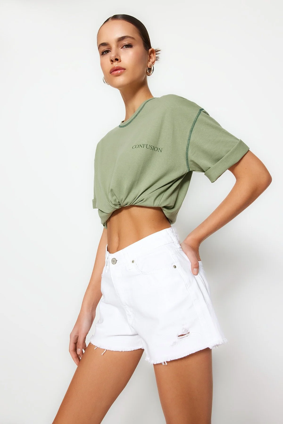 Trendyol Collection  Shorts - Weiß - Hoher Bund