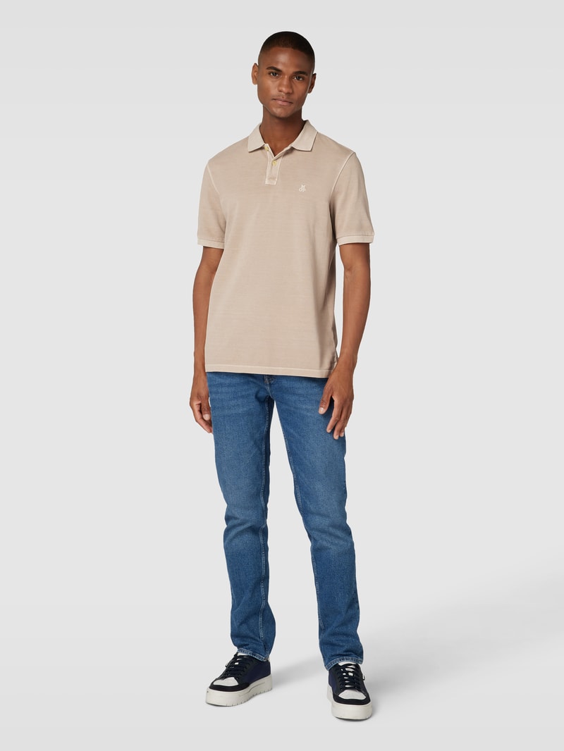 Poloshirt mit Label-Stitching in beige