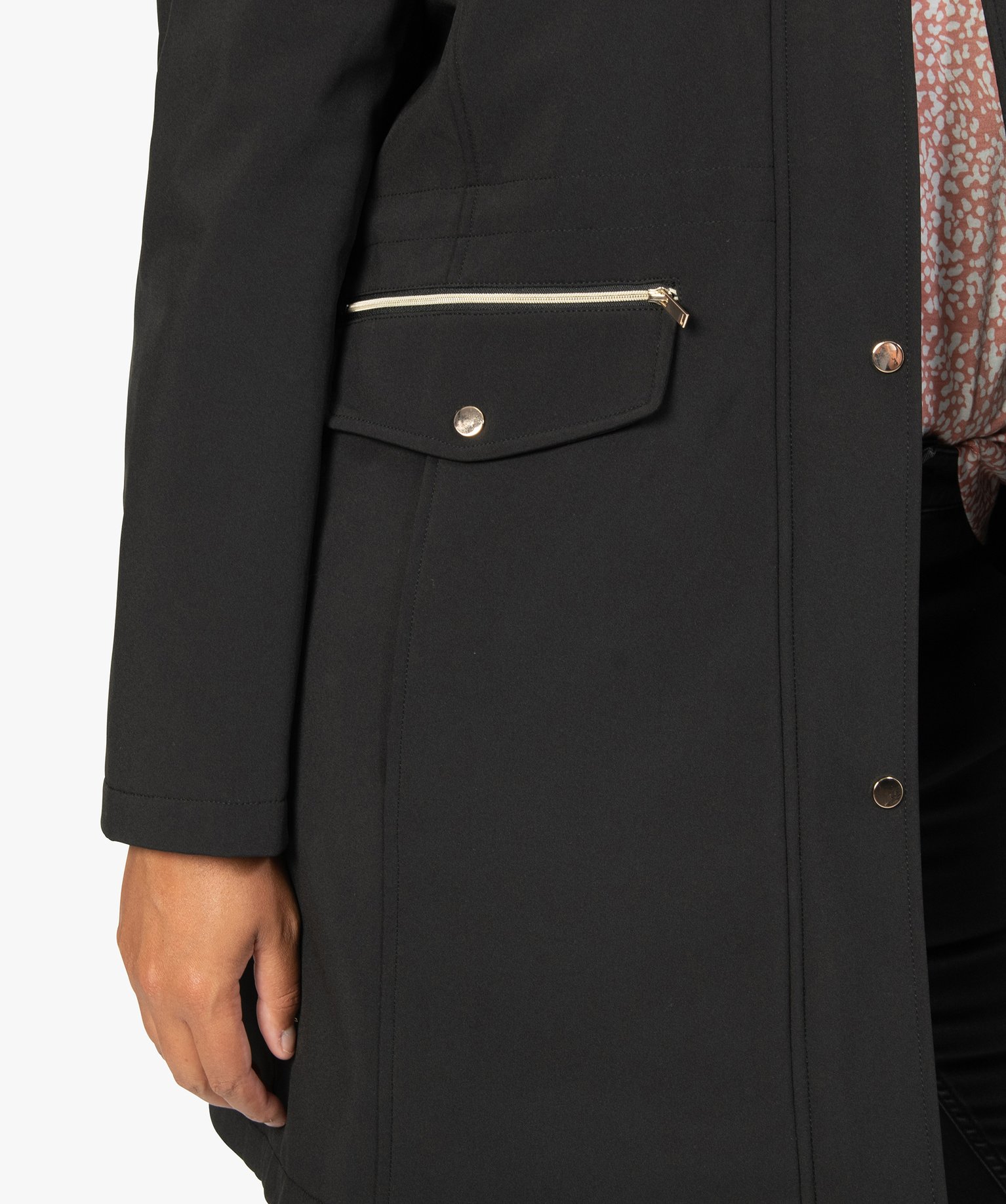 Manteau femme à capuche fantaisie et détails métalliques noir | GEMO