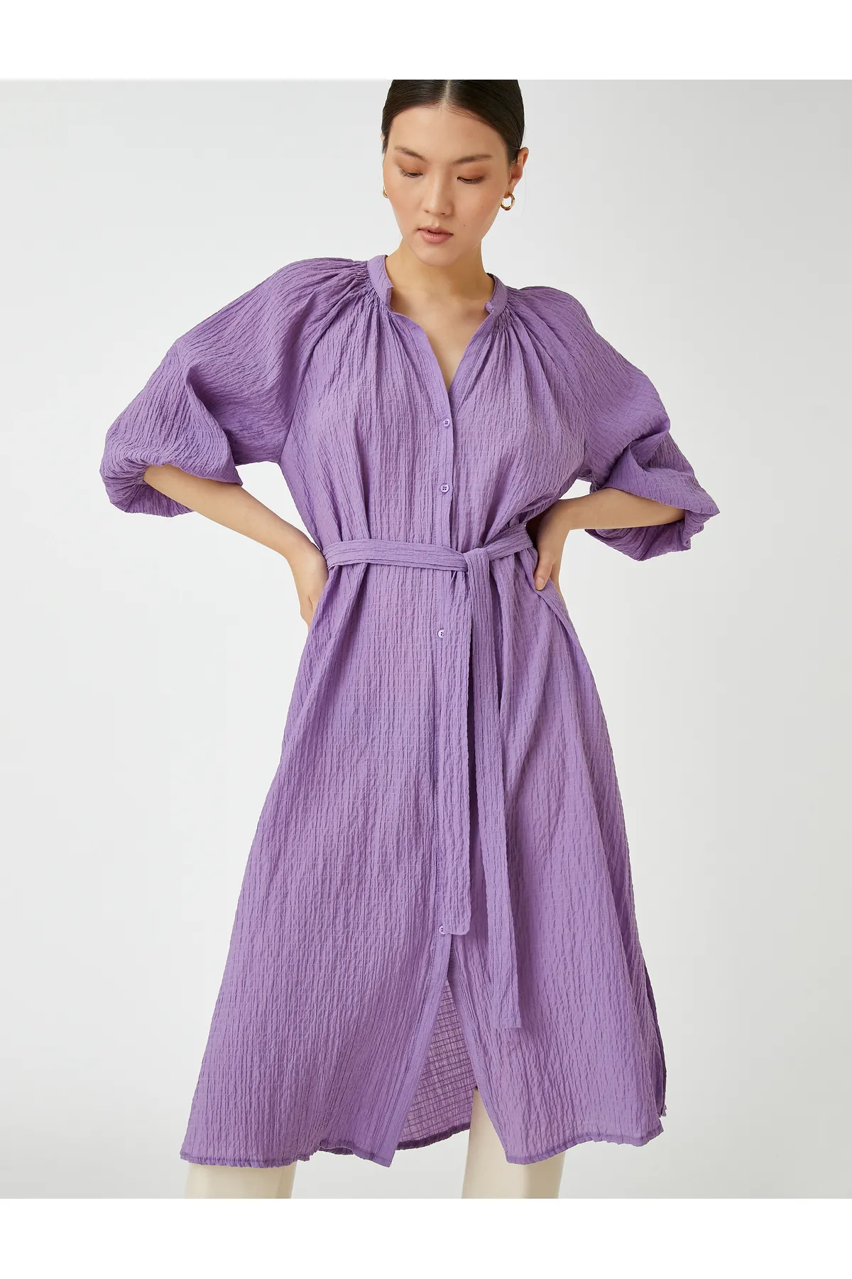 Koton  Midikleid mit kurzen Ärmeln und Gürtel
