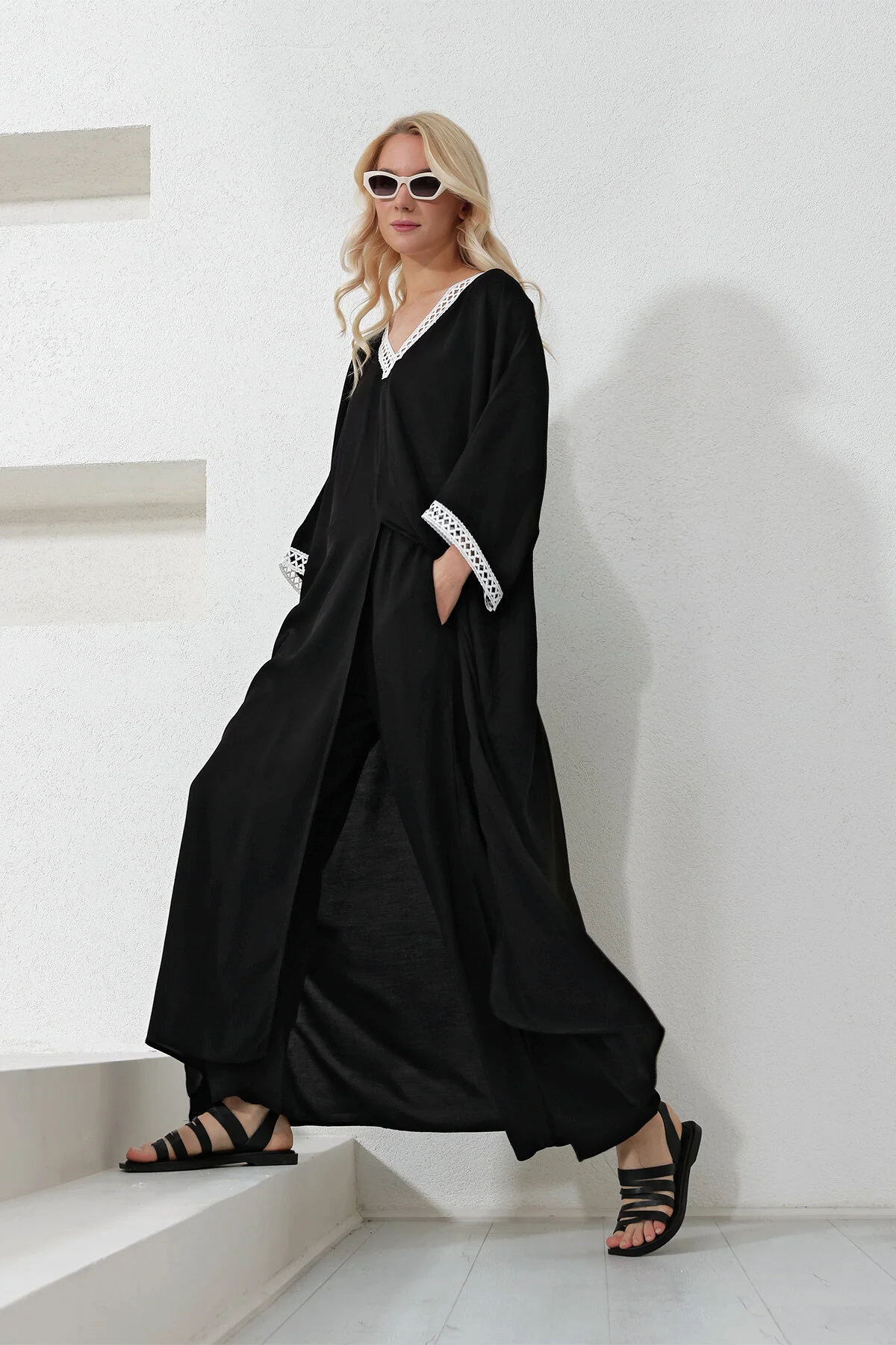 Trend Alaçatı Stili  Schwarzes Damen-Set aus Tunika und Hose mit Kragen und Ärmeln, Oberteil und Unterteil, geschnürt, ALC-X11913