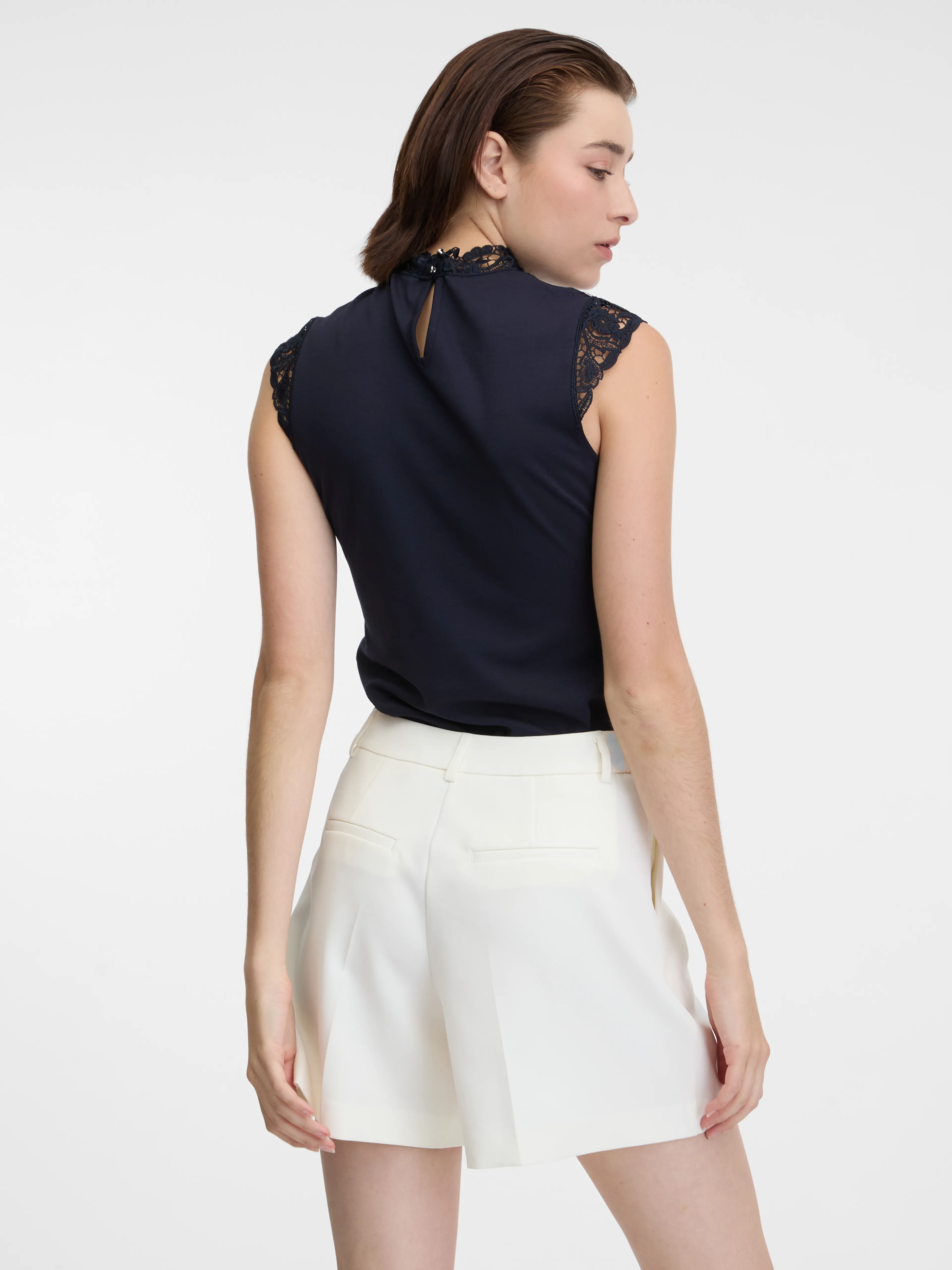 Dunkelblaues Damen-T-Shirt mit Spitzendetail ORSAY