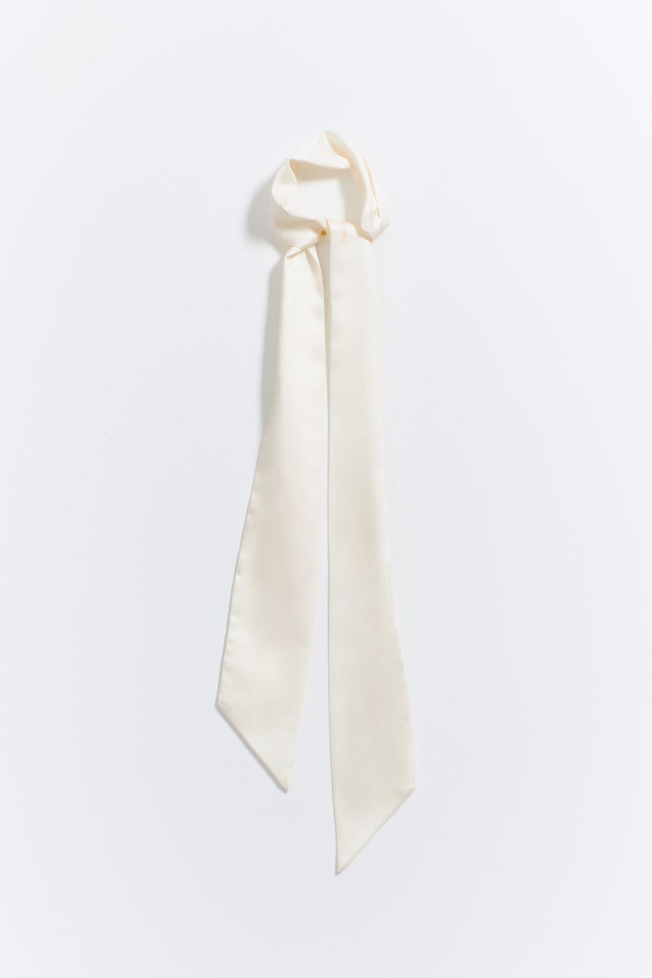 Thin satin scarf