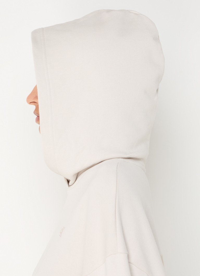 Calvin Klein lielizmēra kapučjakas krekls ar logotipu un apdruku aizmugurē