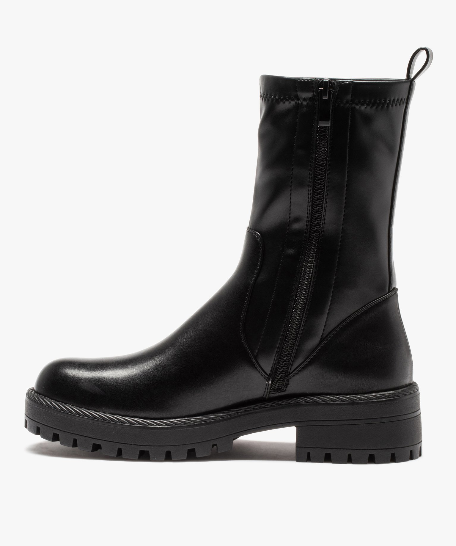 Boots femme unies à talon plat et semelle crantée noir | GEMO