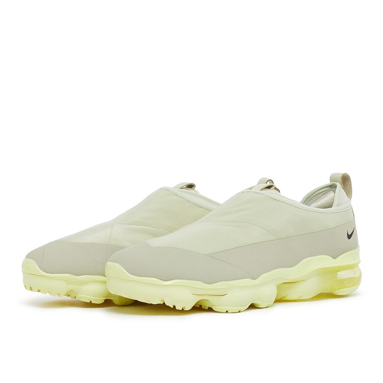 NIKE Air Vapormax Moc Roam 