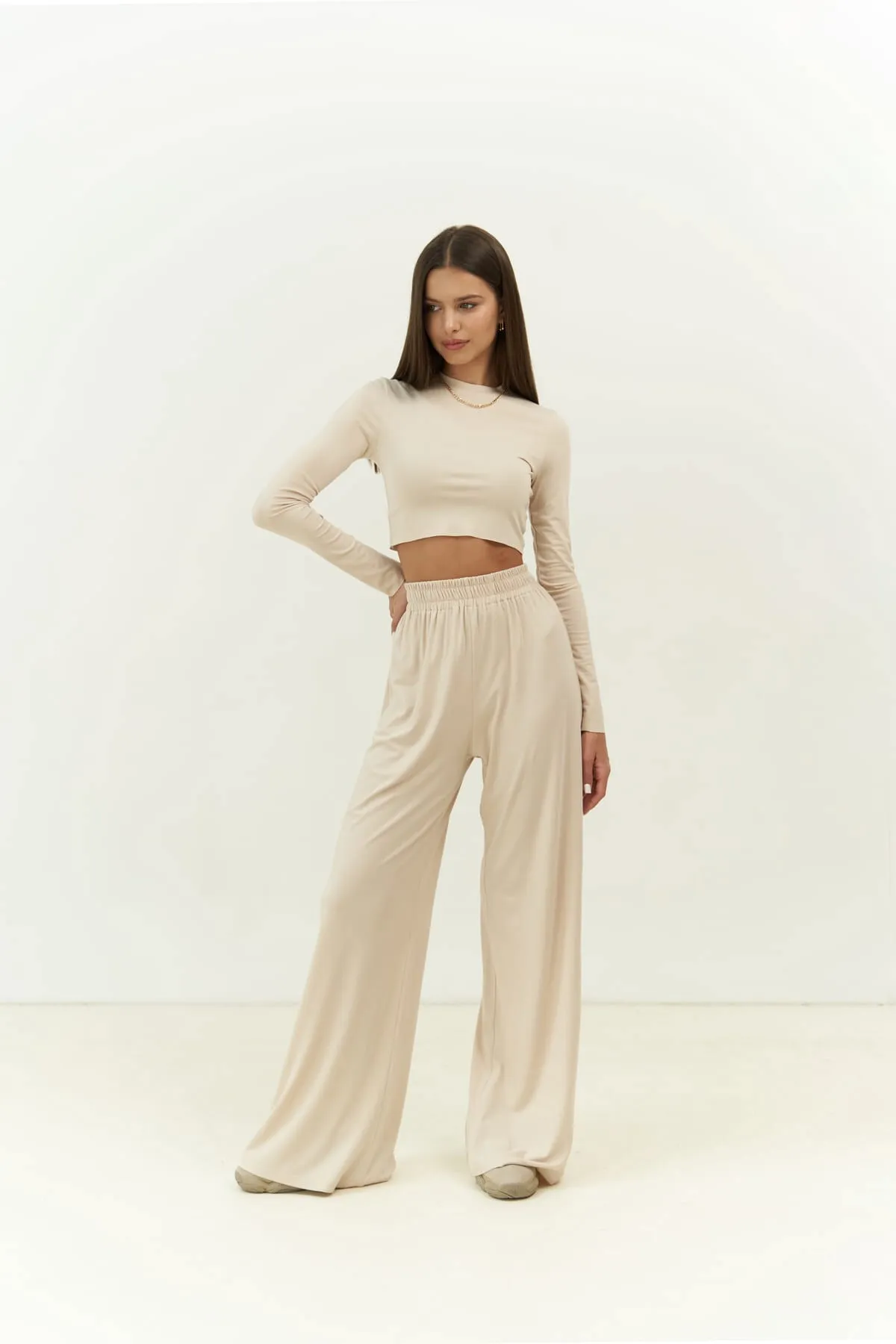 MAİ COLLECTİON  Jany – Langärmliges, beiges Crop-Hosen-Set