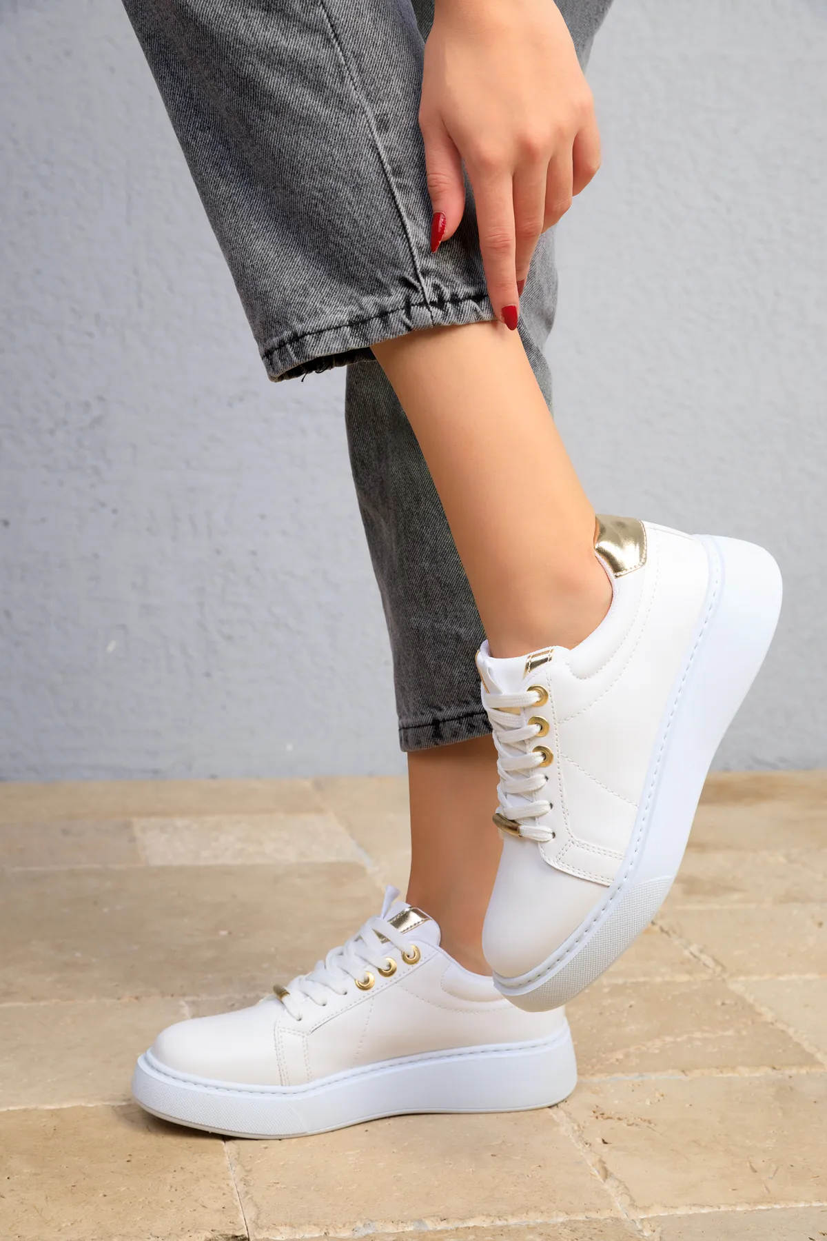 SOHO  Weiß-Gold Damen Sneakers 18532