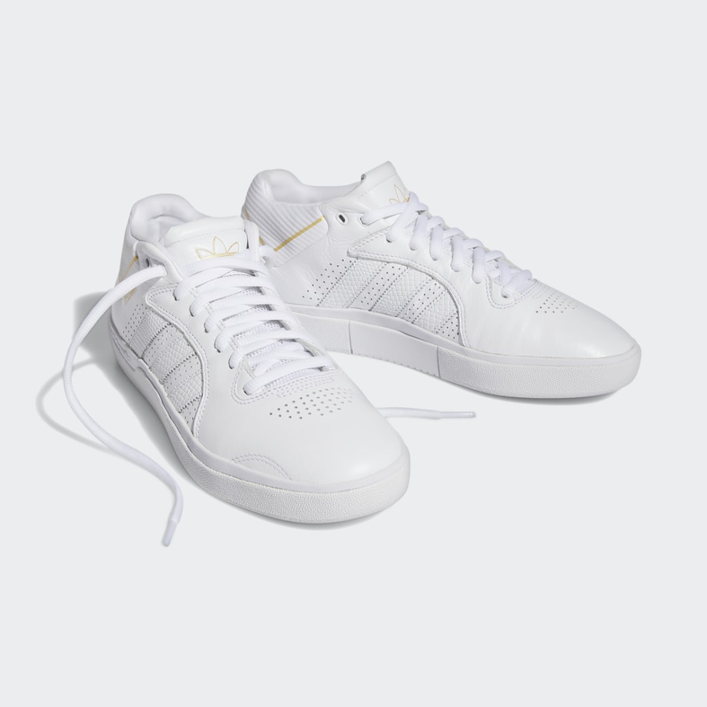 adidas Tyshawn IG5273 / weiss