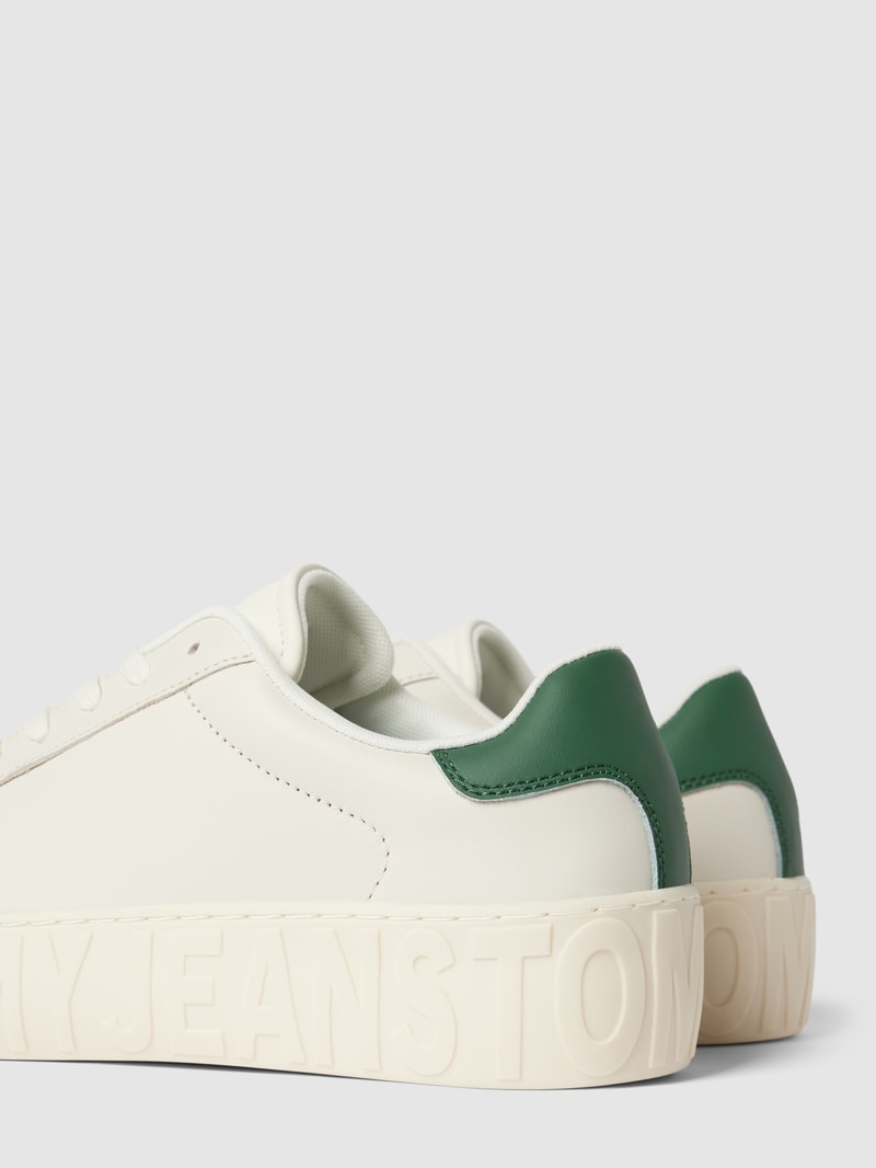 Sneaker aus echtem Leder in weiß
