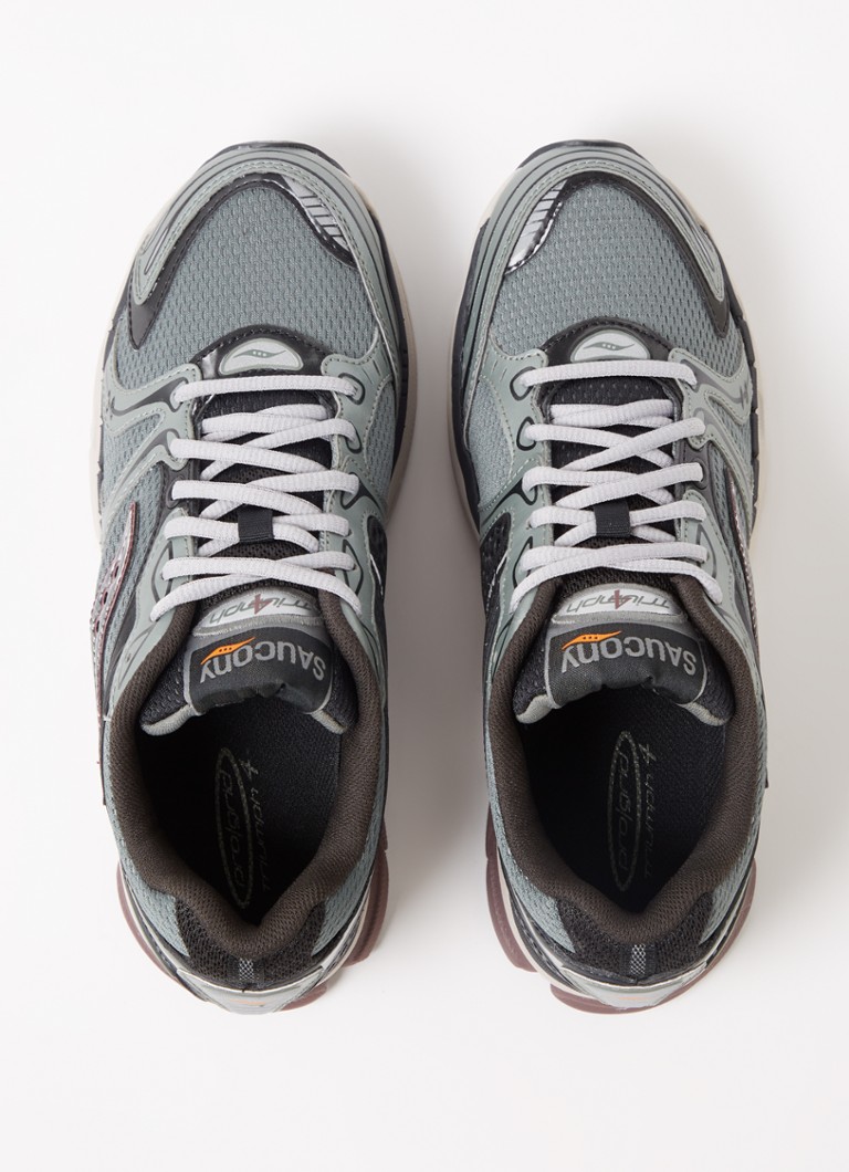 Saucony ProGrid Triumph 4 joggesko med mesh-detaljer