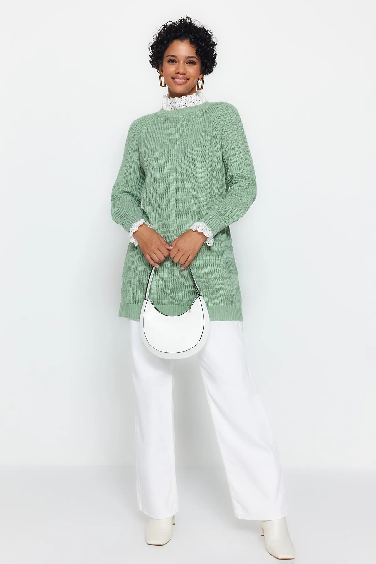 Trendyol Modest  Mintfarbener, detaillierter Selanik-Strickpullover aus Guipure-Spitze TCTAW24AK00126