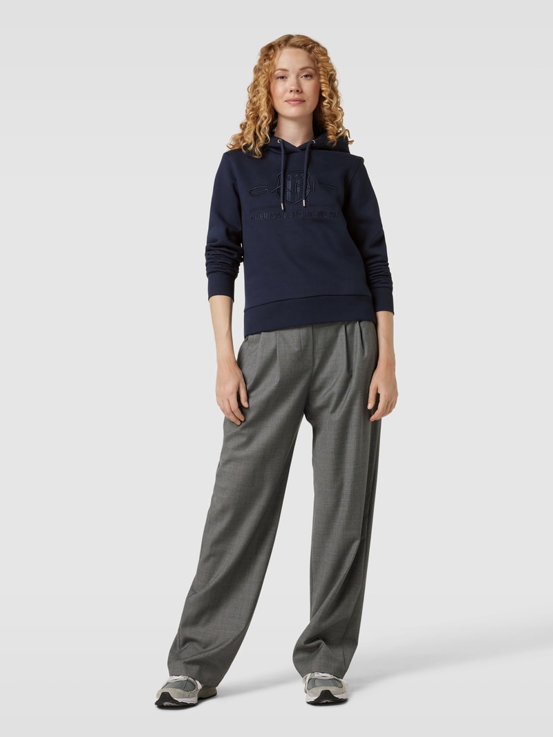 Hoodie mit Kapuze in marineblau