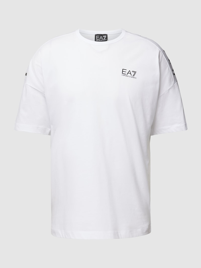 T-Shirt mit Label-Print in weiß