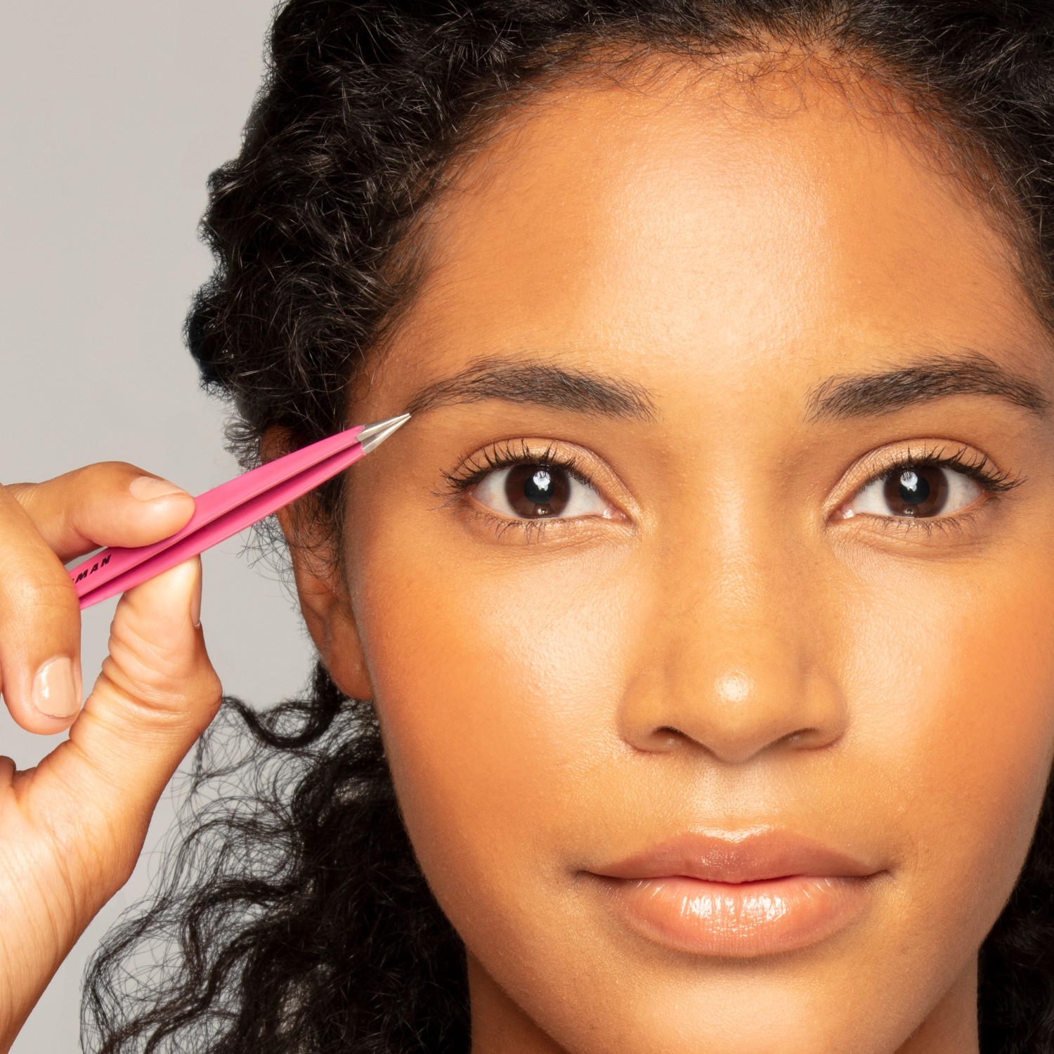 Pretty In Pink Point Tweezer