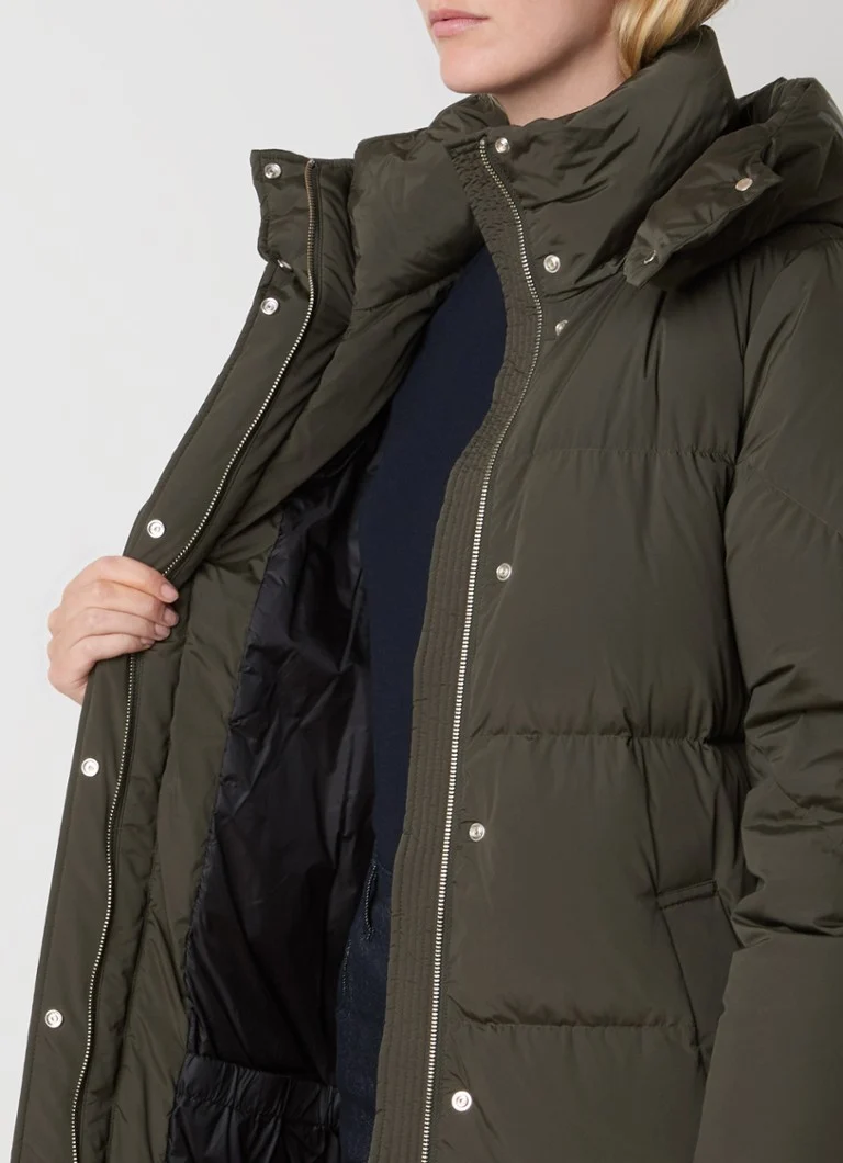 Zateplená parka Woolrich Aurora s péřovou výplní a odnímatelnou kapucí