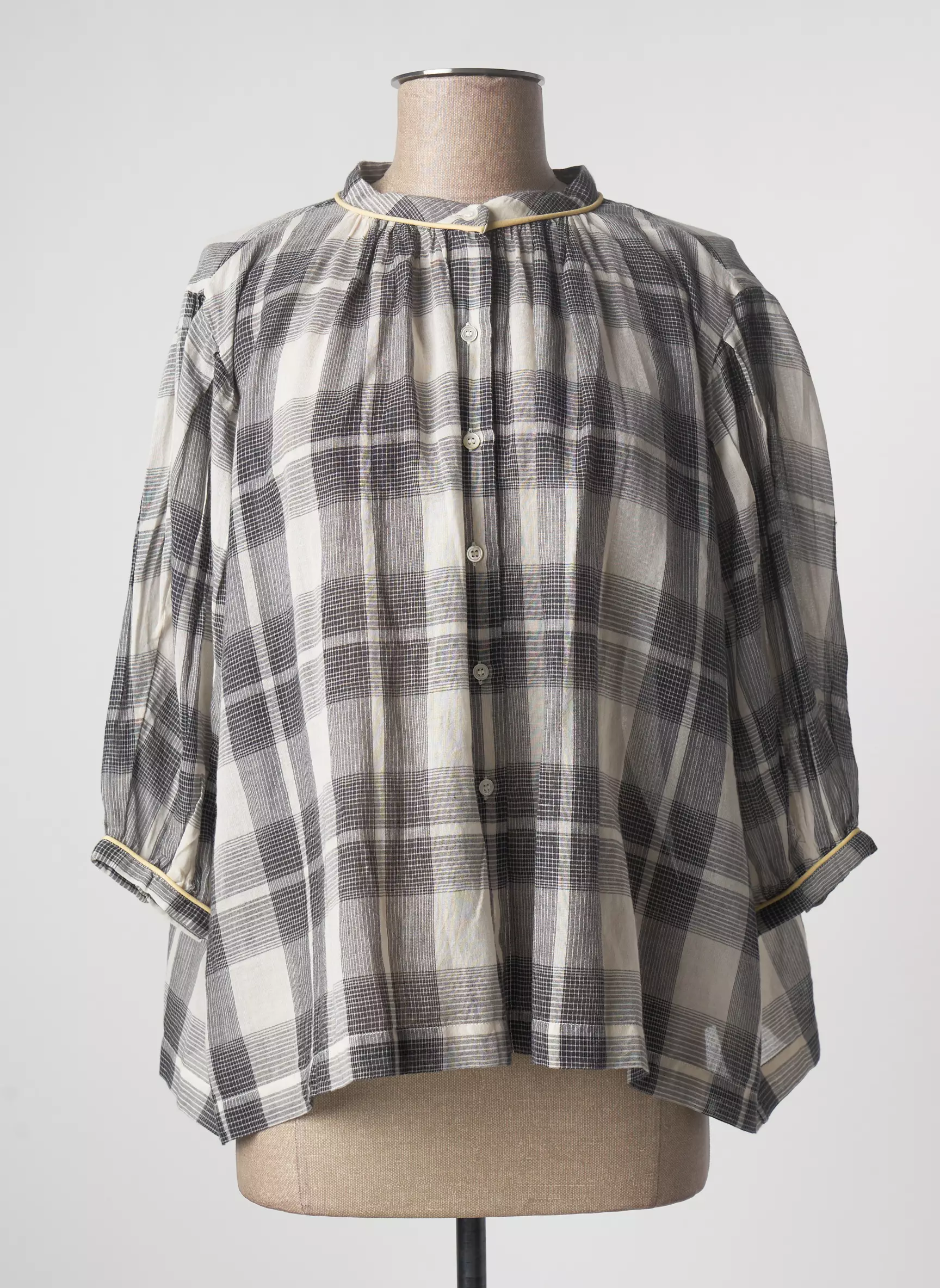 Charlie Joe Chemisiers Femme couleur gris