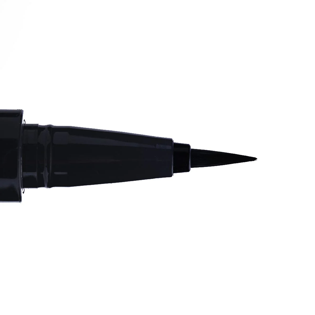 Eyes Eyeliner On Fleek Brush Pen - Eyeliner
