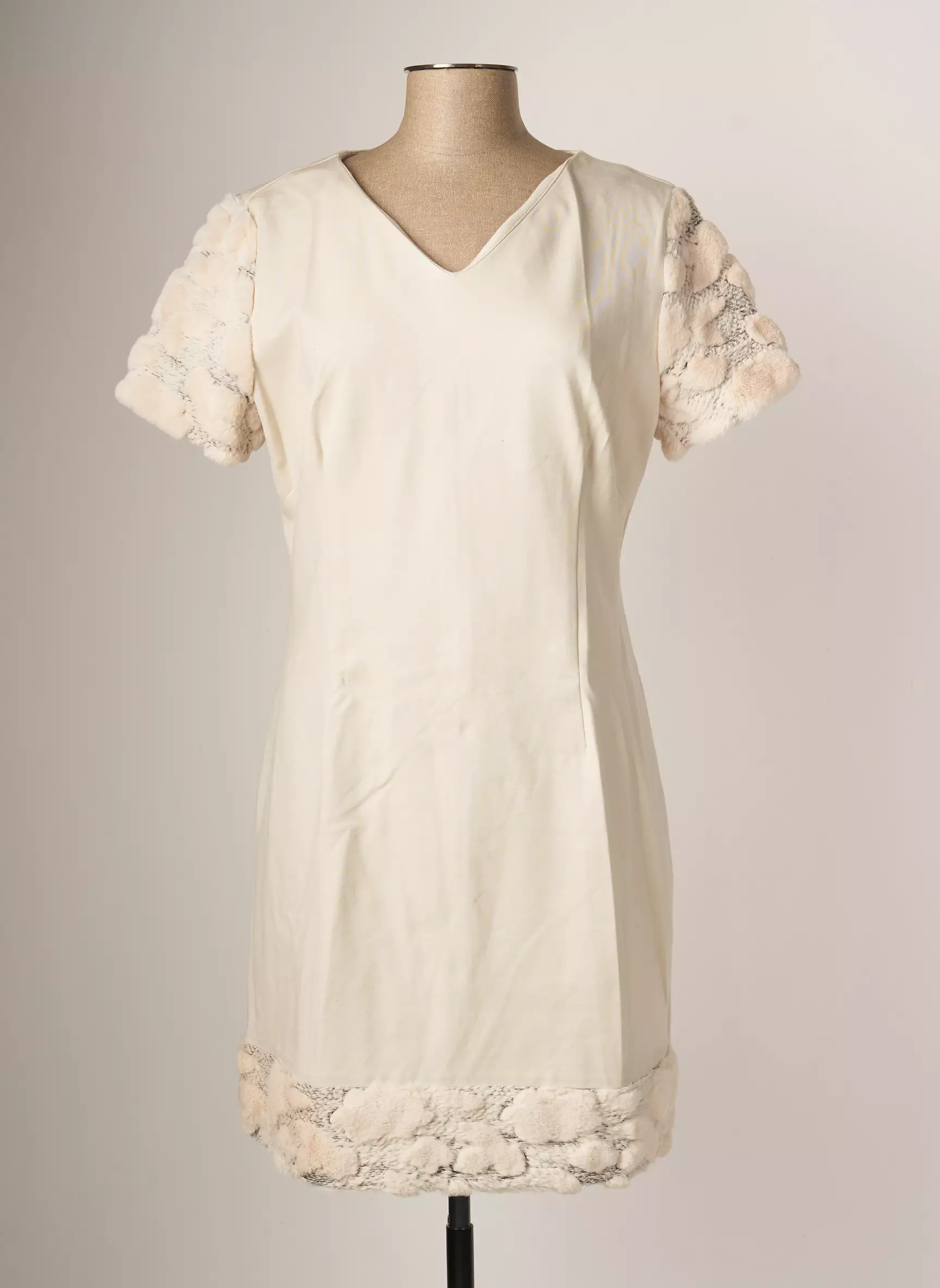Poussiere D Etole Robes Courtes Femme couleur beige