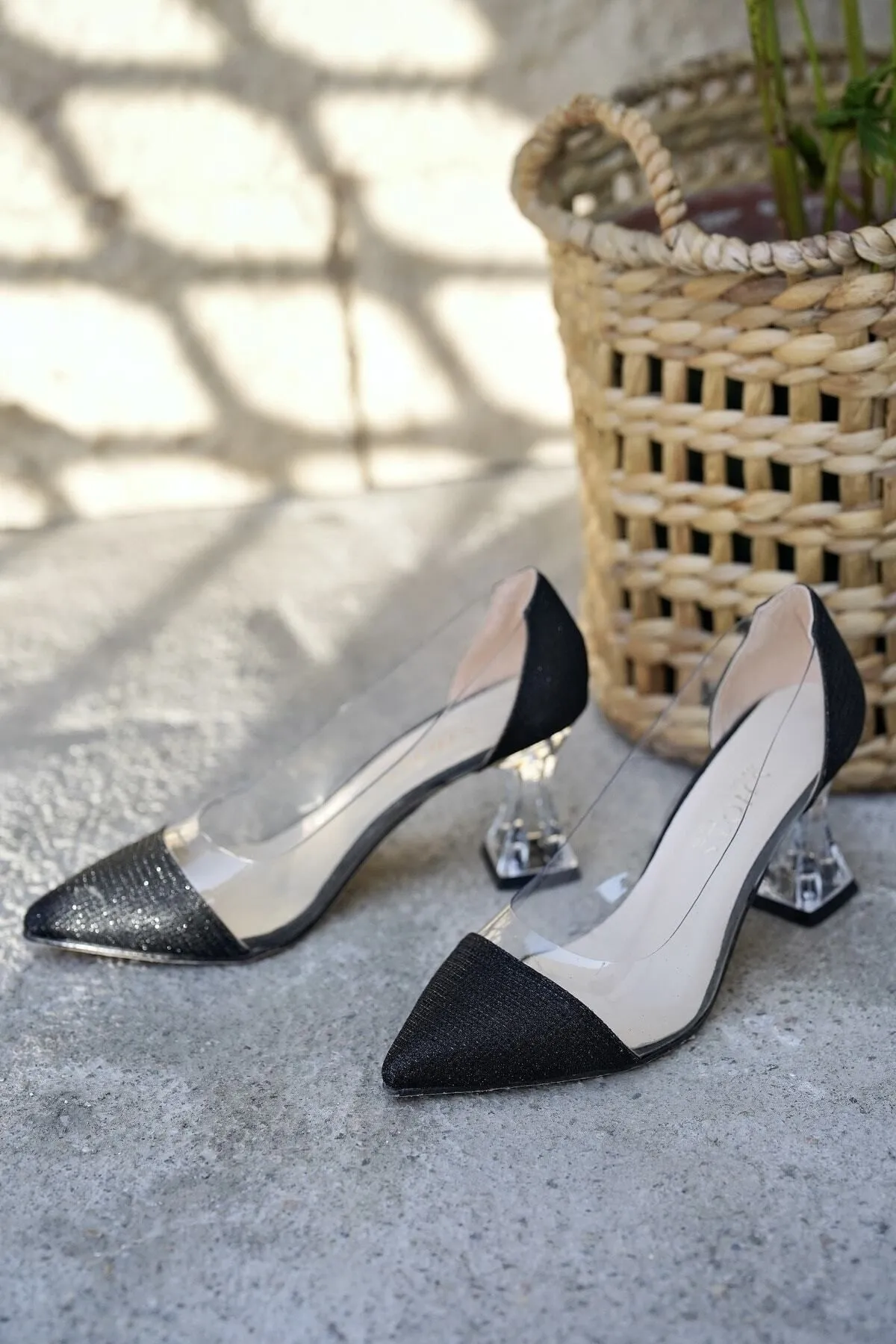 Modafırsat  Damen-Schuhe mit transparenten Absätzen, schwarz, transparent, Stiletto-Stil, für Hochzeit, Abschlussfeier, Verlobung, Alltag, Absatz 8 cm