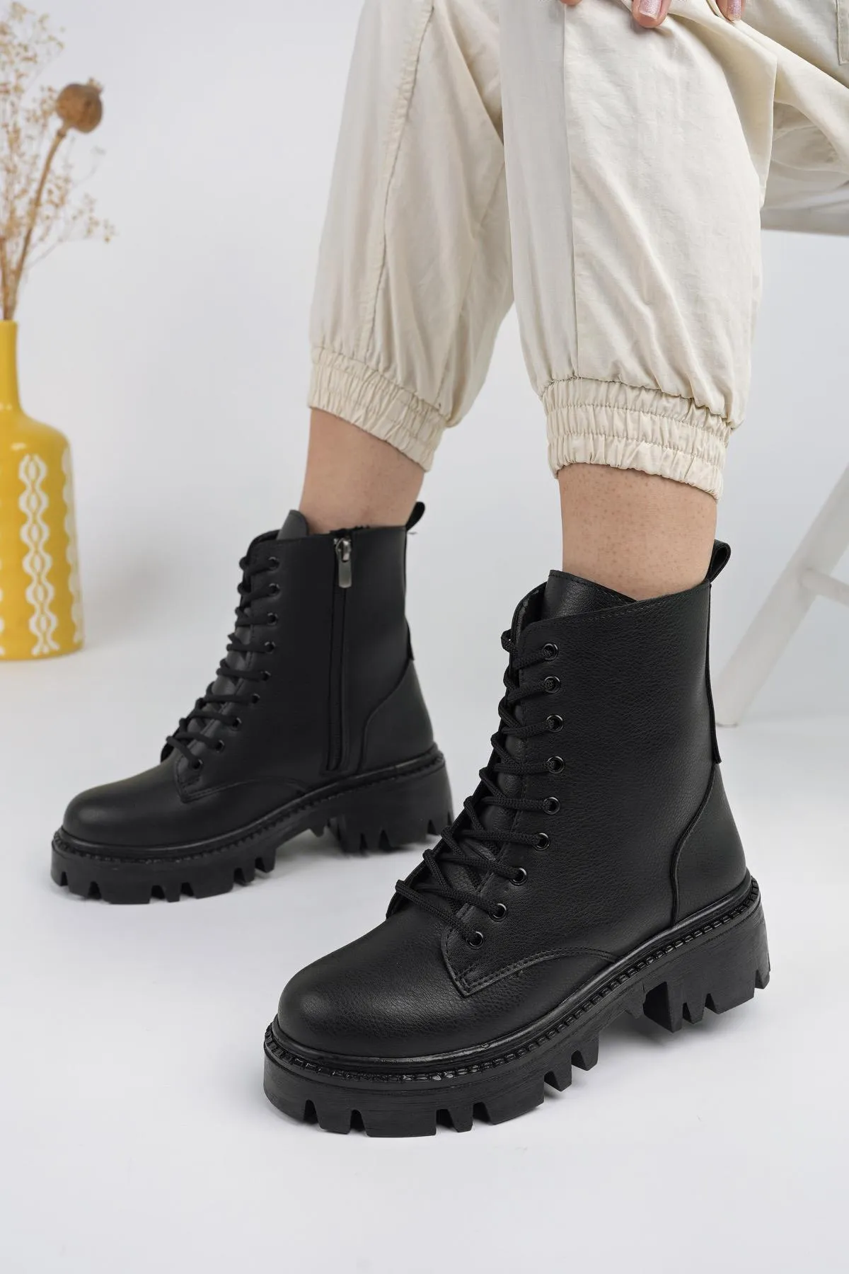 MUGGO  Dombas garantierte Damen-Schnürstiefel