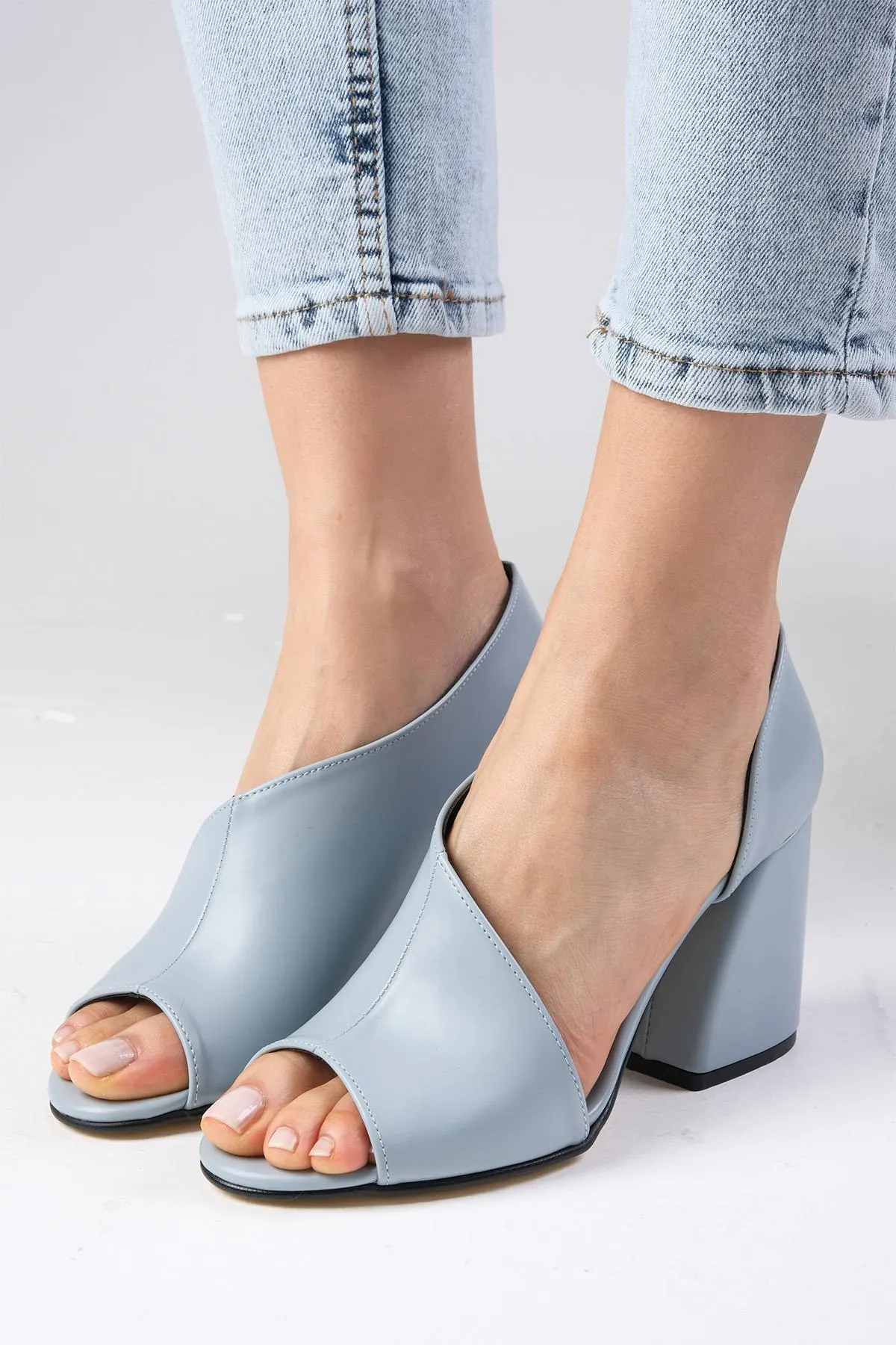 Mio Gusto  Babyblaue Schuhe mit Absatz