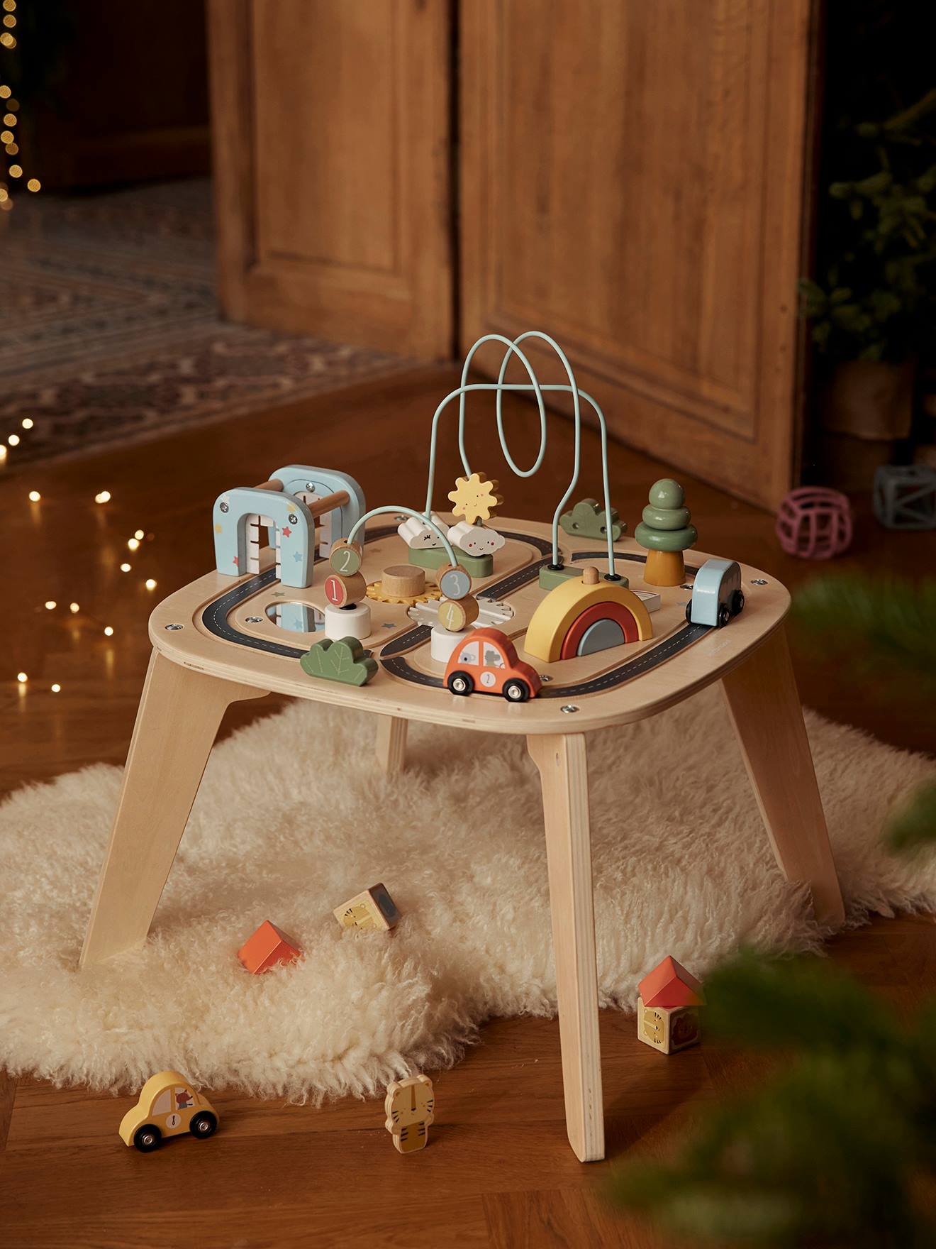 Table d'activités circuit de voitures en bois FSC® beige