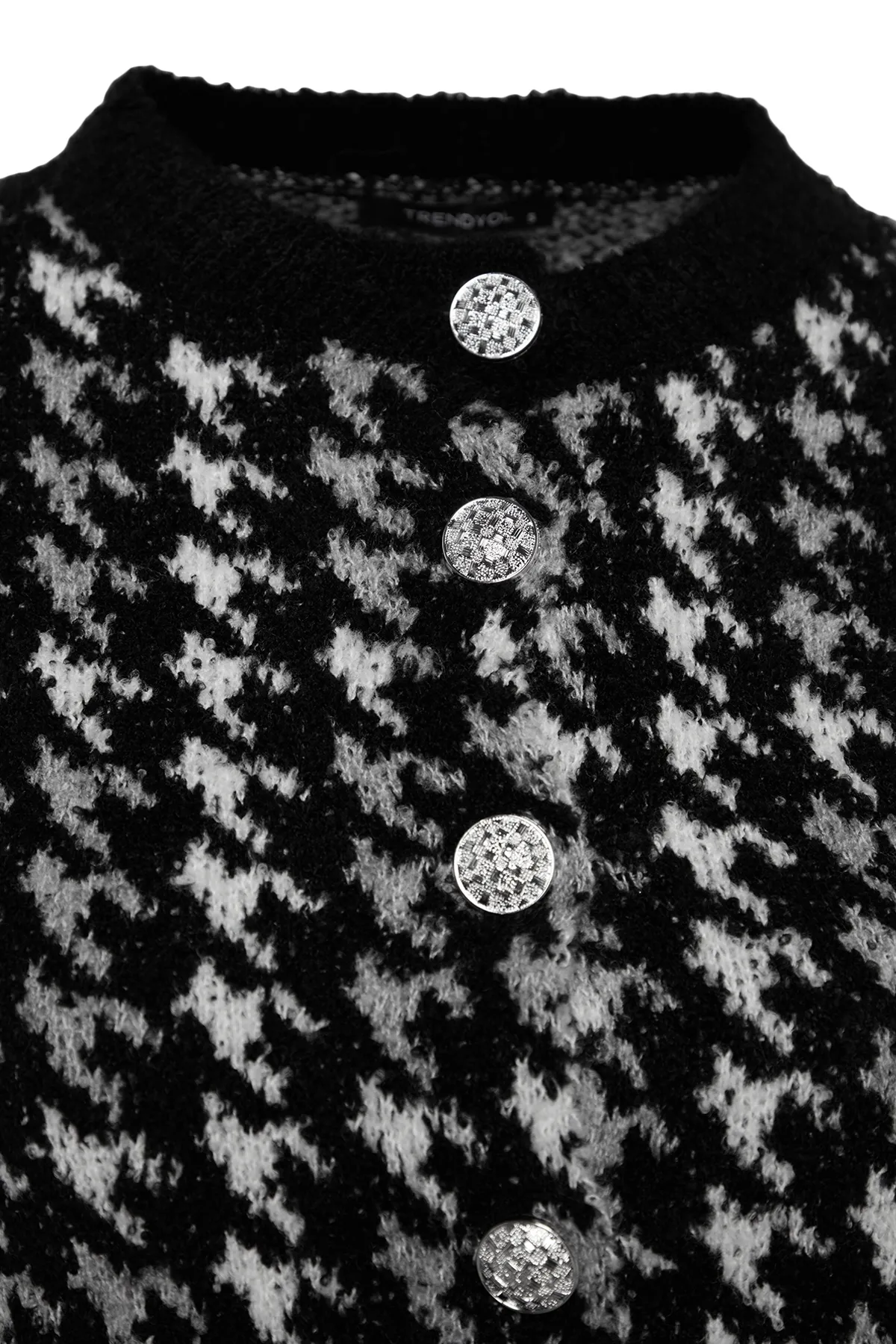 Trendyol Collection  Schwarzer Strickcardigan aus Bouclégarn mit Muster TWOAW24HI00277