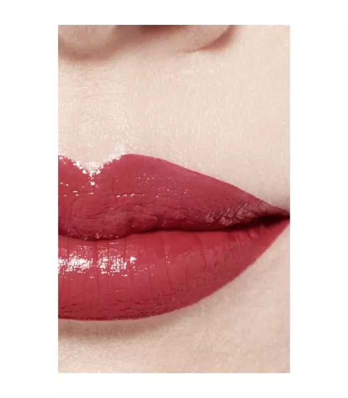 ROUGE ALLURE LAQUE Le rouge liquide brillant ultra tenue