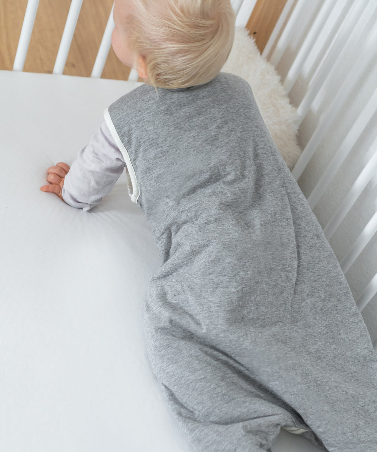 Baby-Schlafsack mit Beinen und Wollfüllung