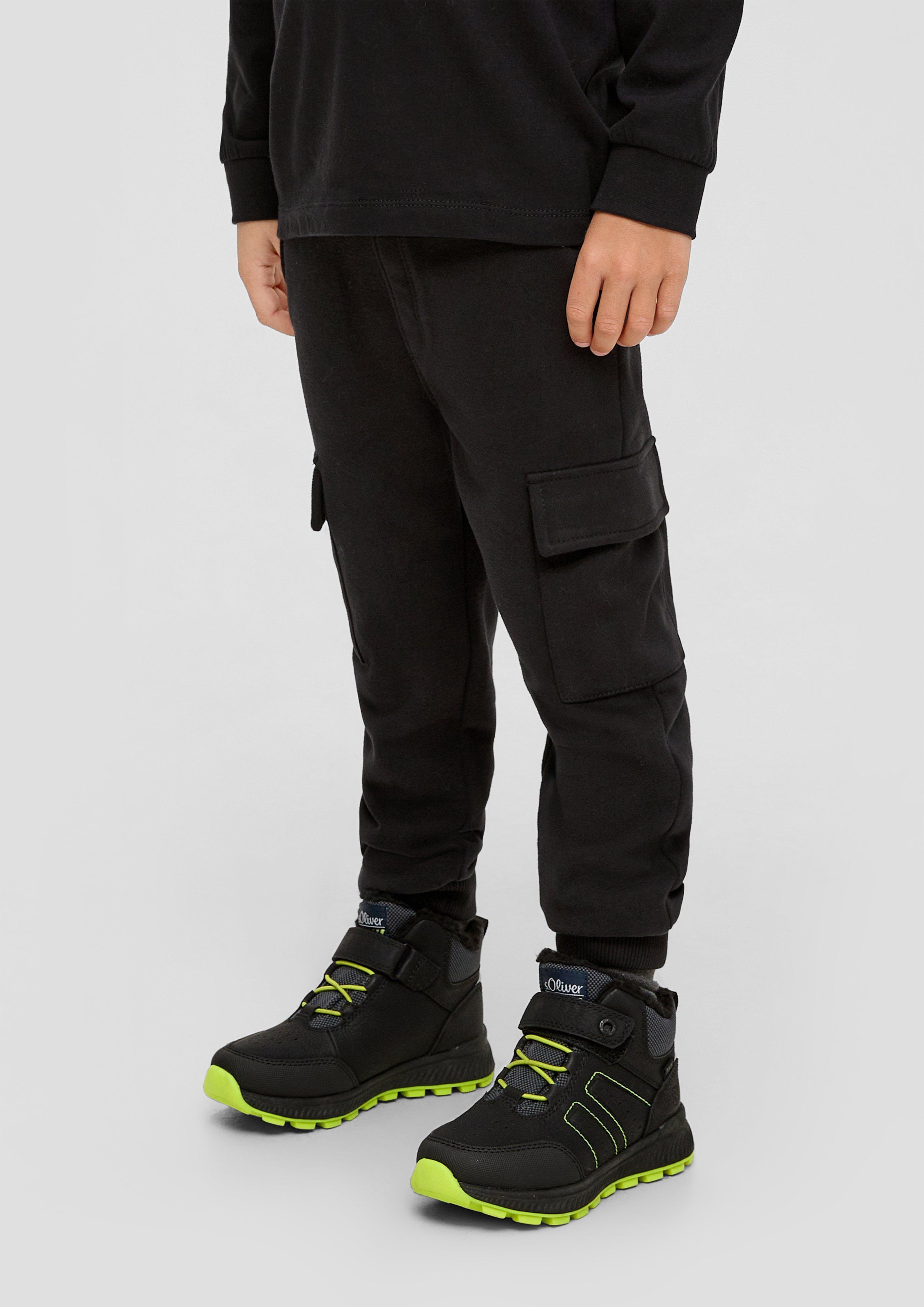 Loose: Jogginghose mit Cargotaschen  2134188-9999
