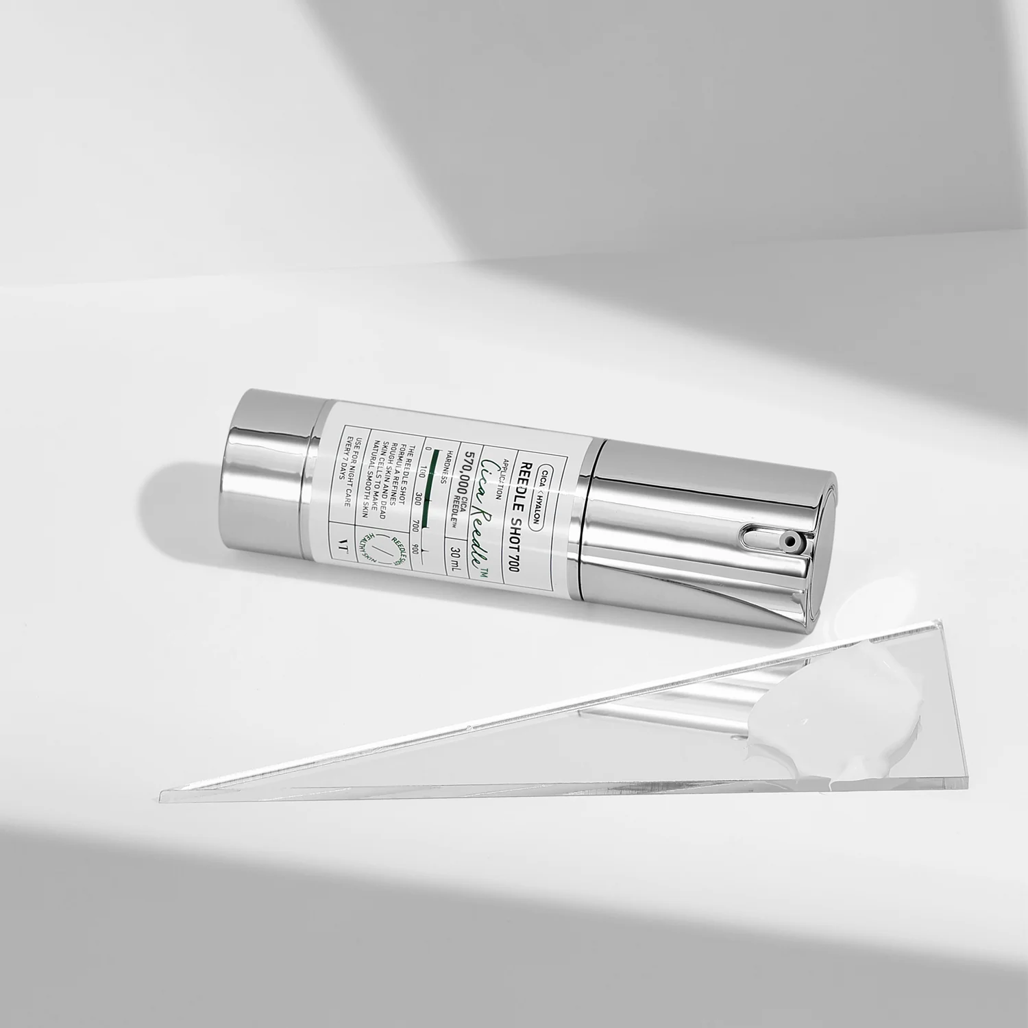 REEDLE SHOT 700 Face - Anti-urenheter ansiktsserum, regenererende behandling