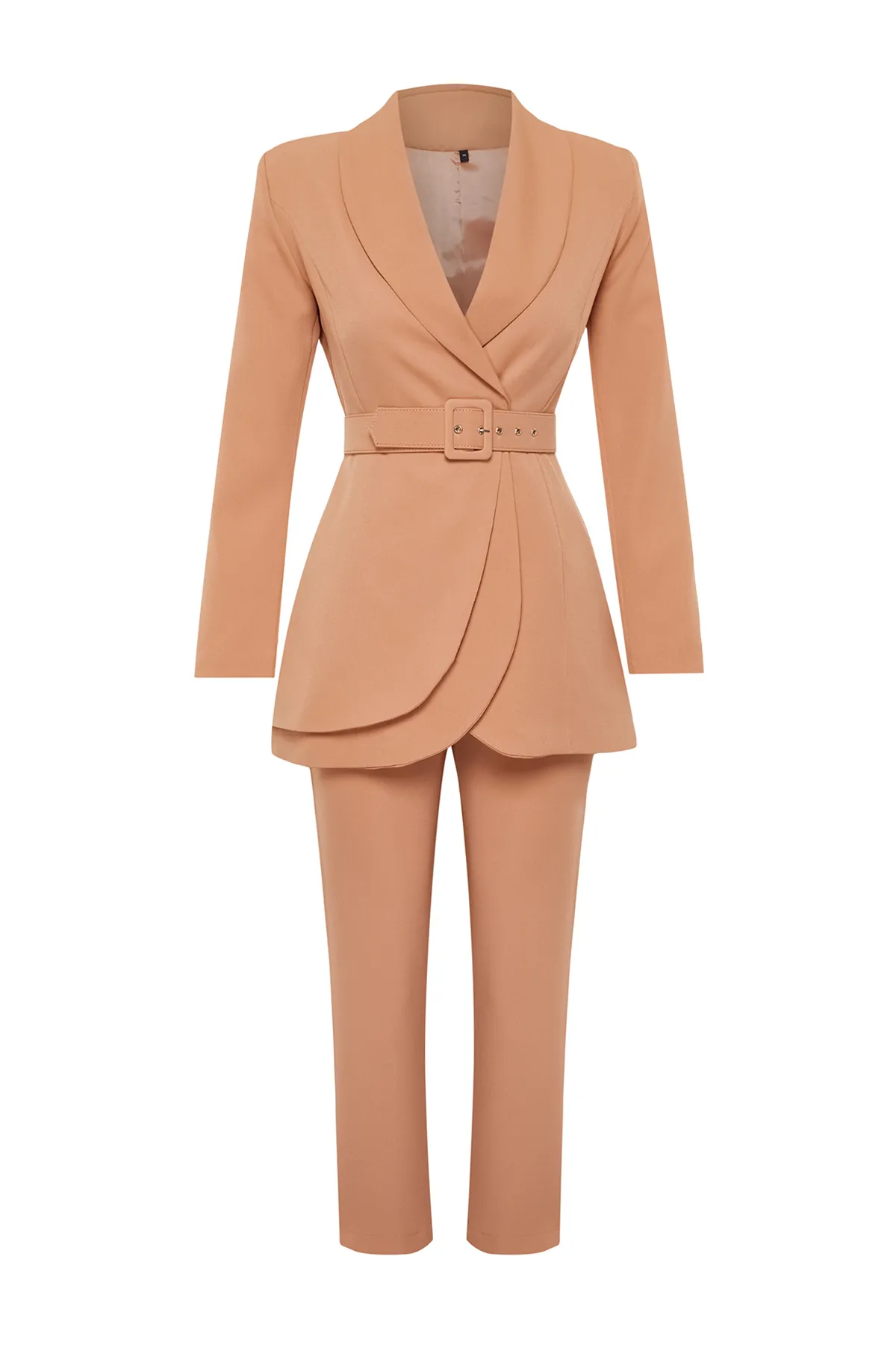 Trendyol Modest  Kamelfarbenes Set aus Jacke und Hose mit Kreppfutter und Gürtel, gewebter Unterseite und Oberteil TCTSS24US00010