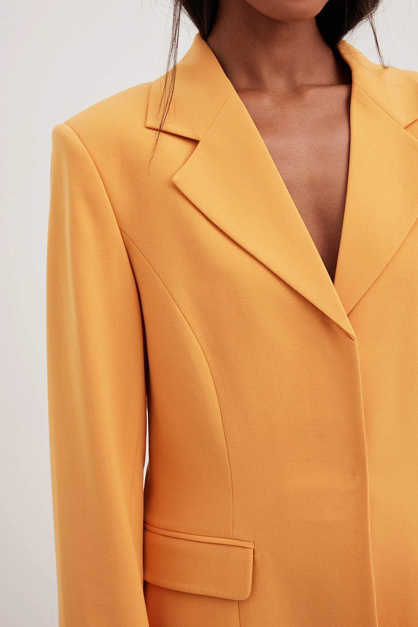 Taillierter Blazer mit kleinem Revers
