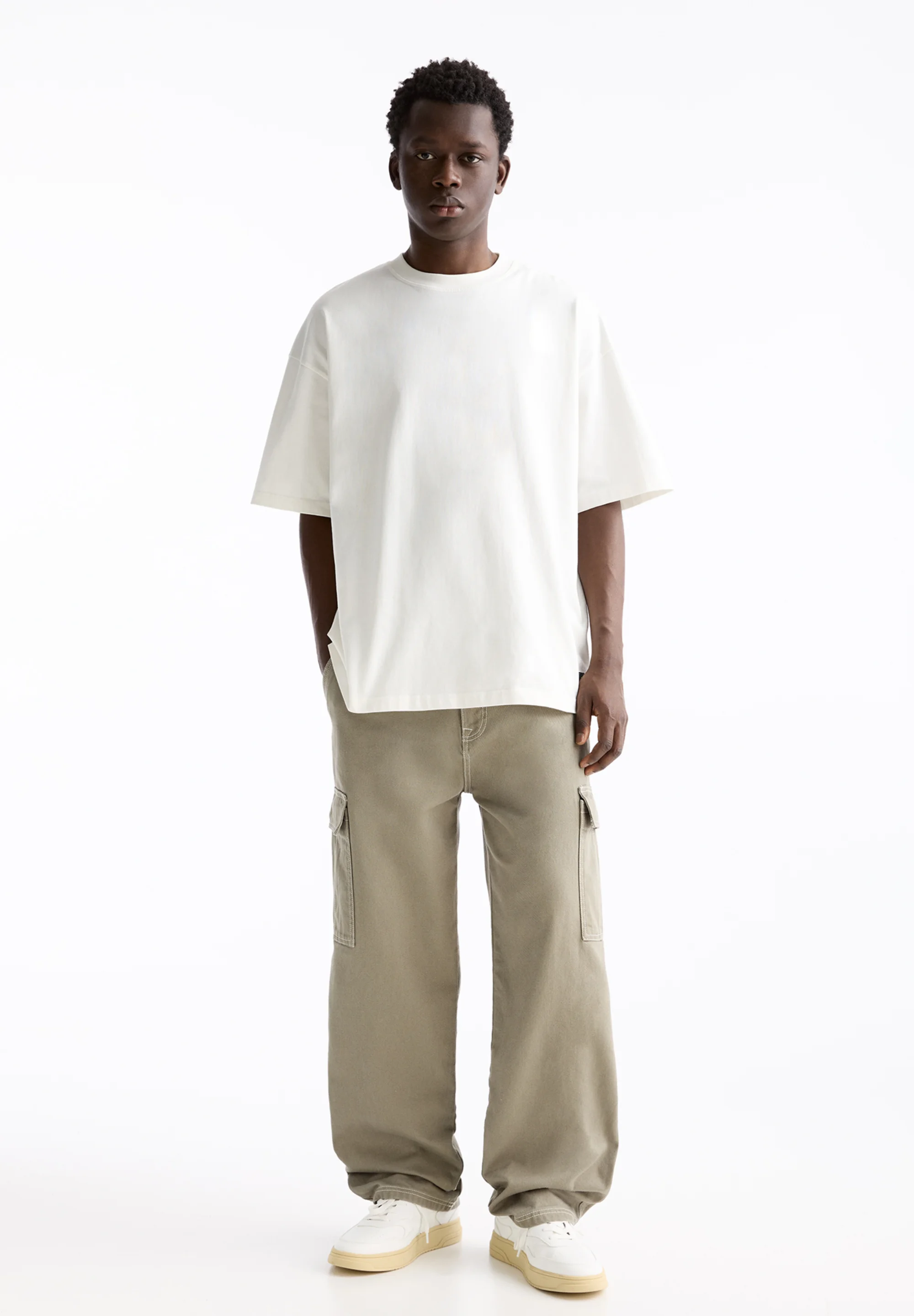 PULL&BEAR COSTURA EN CONTRASTE - Pantalón cargo