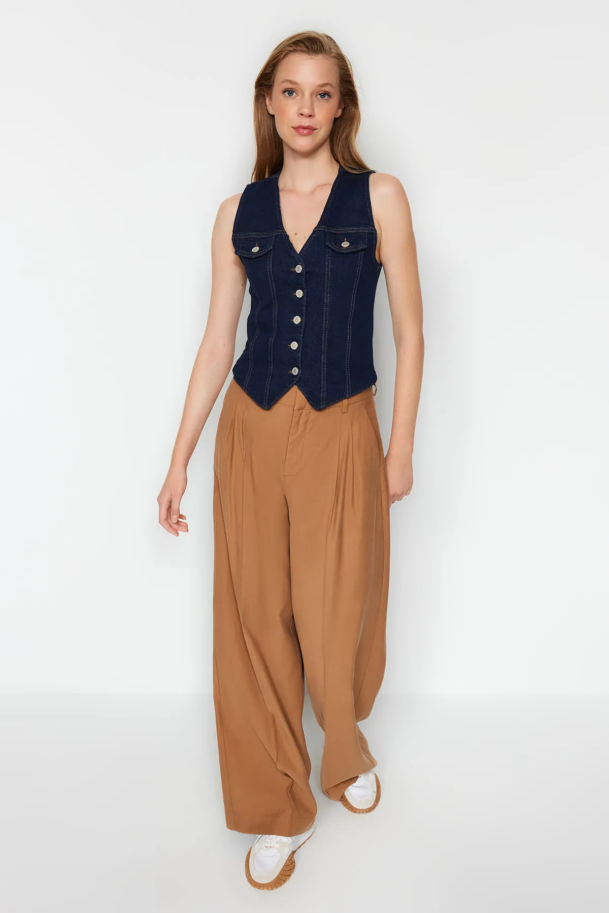 Trendyol Collection  Dunkelblaue Jeansweste TWOAW24YE00072