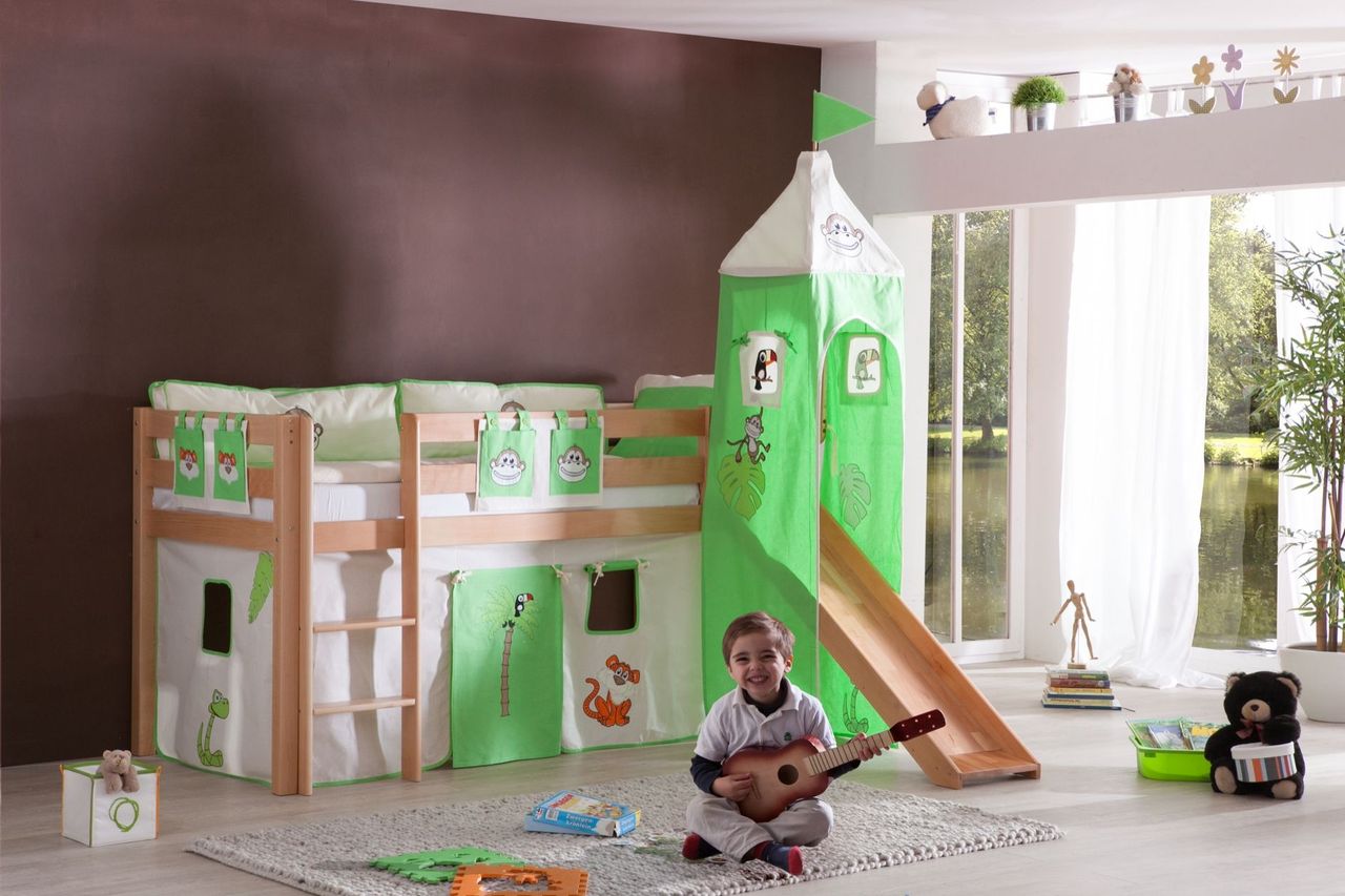 Relita Halbhohes Spielbett ALEX mit Rutsche/Turm Buche massiv natur lackiert mit Stoffset Dschungel