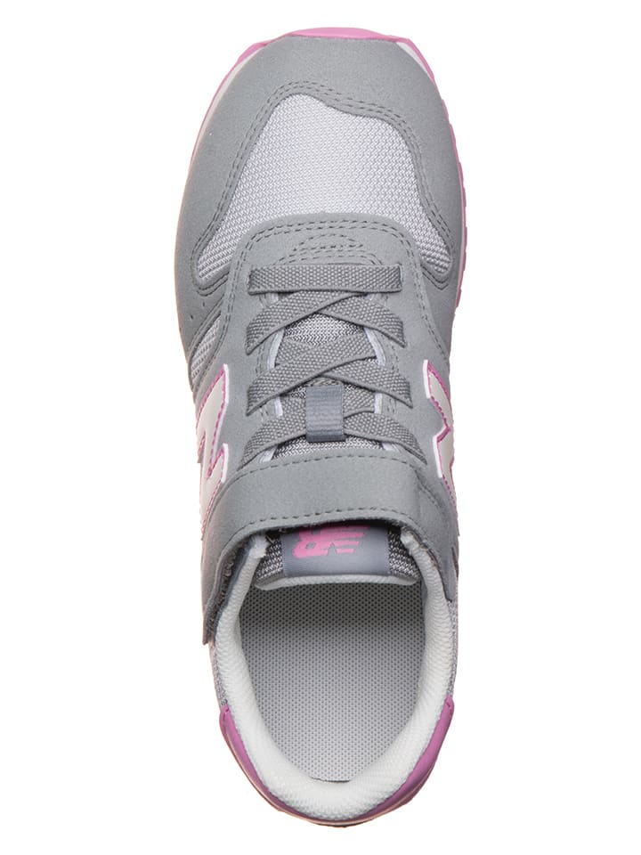 New Balance Sneakers in Grau günstig kaufen