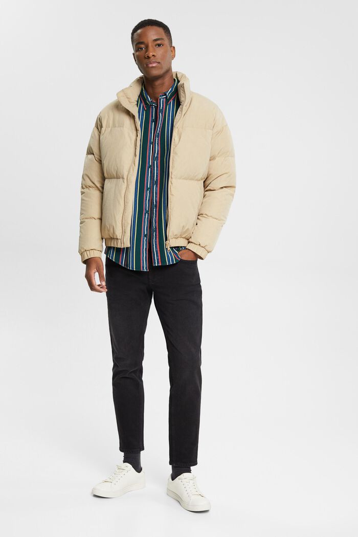 Button-Down-Hemd mit mehrfarbigen Streifen