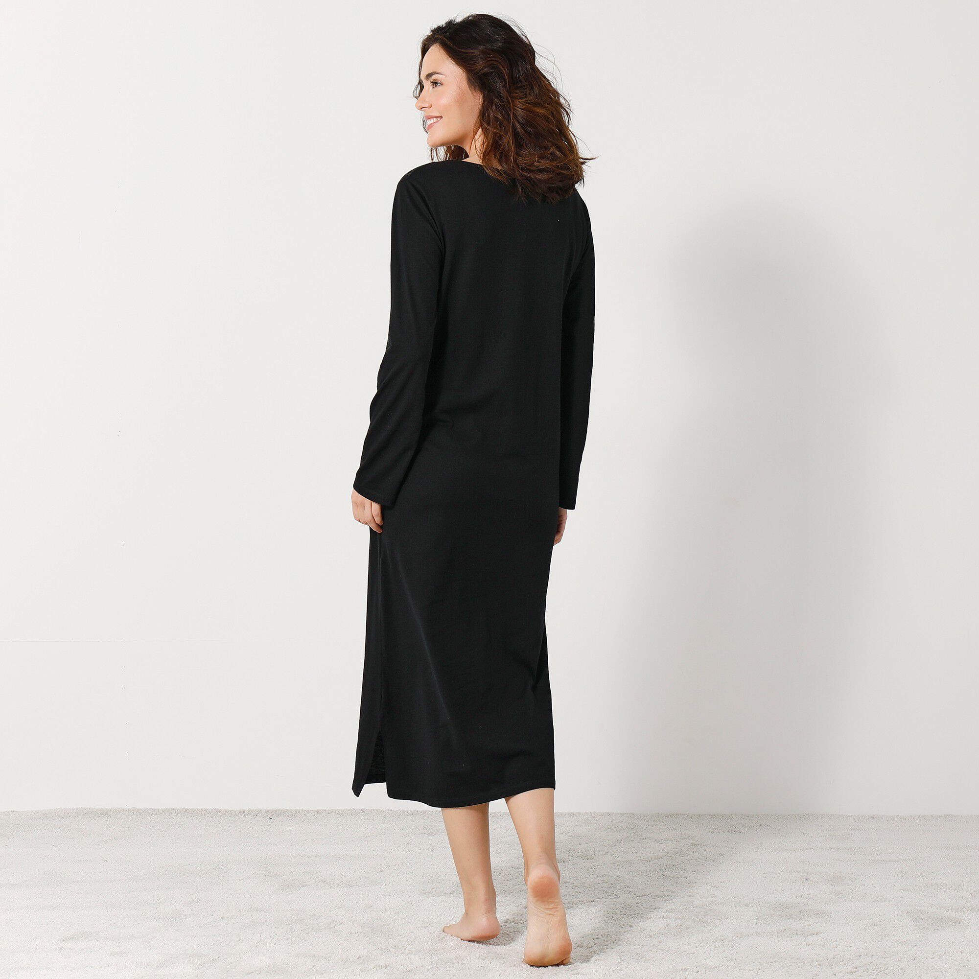 Chemise de nuit longue longues motif «galaxie»