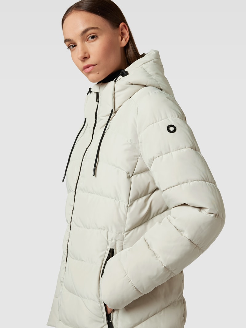 Steppjacke mit Label-Patch in weiß