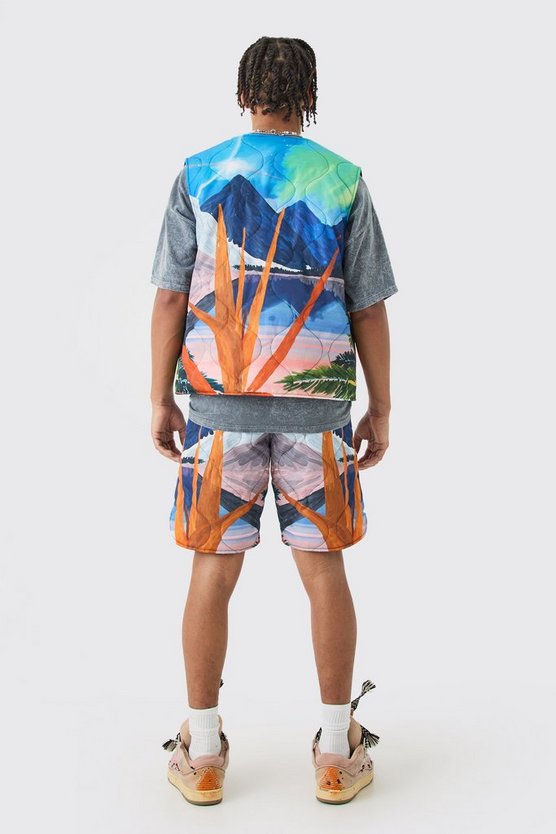 Gesteppte Weste und Shorts